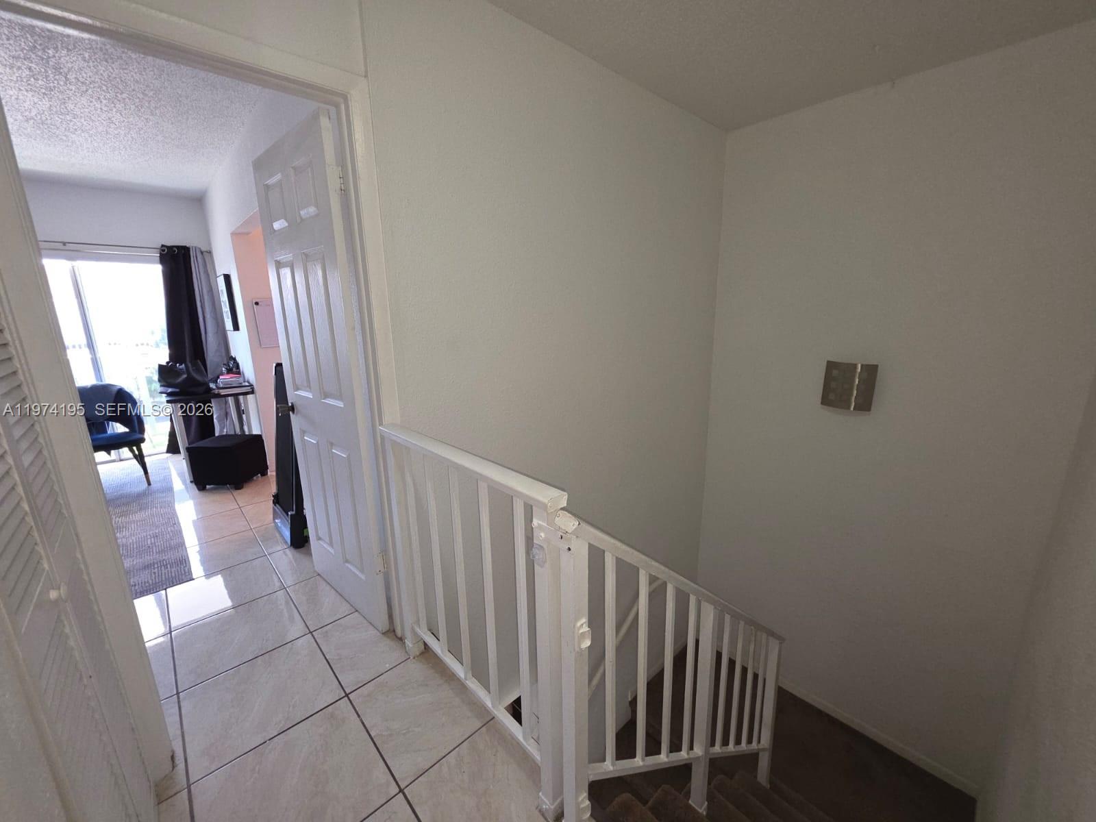 HERITAGE SQUARE CONDO - Residential
