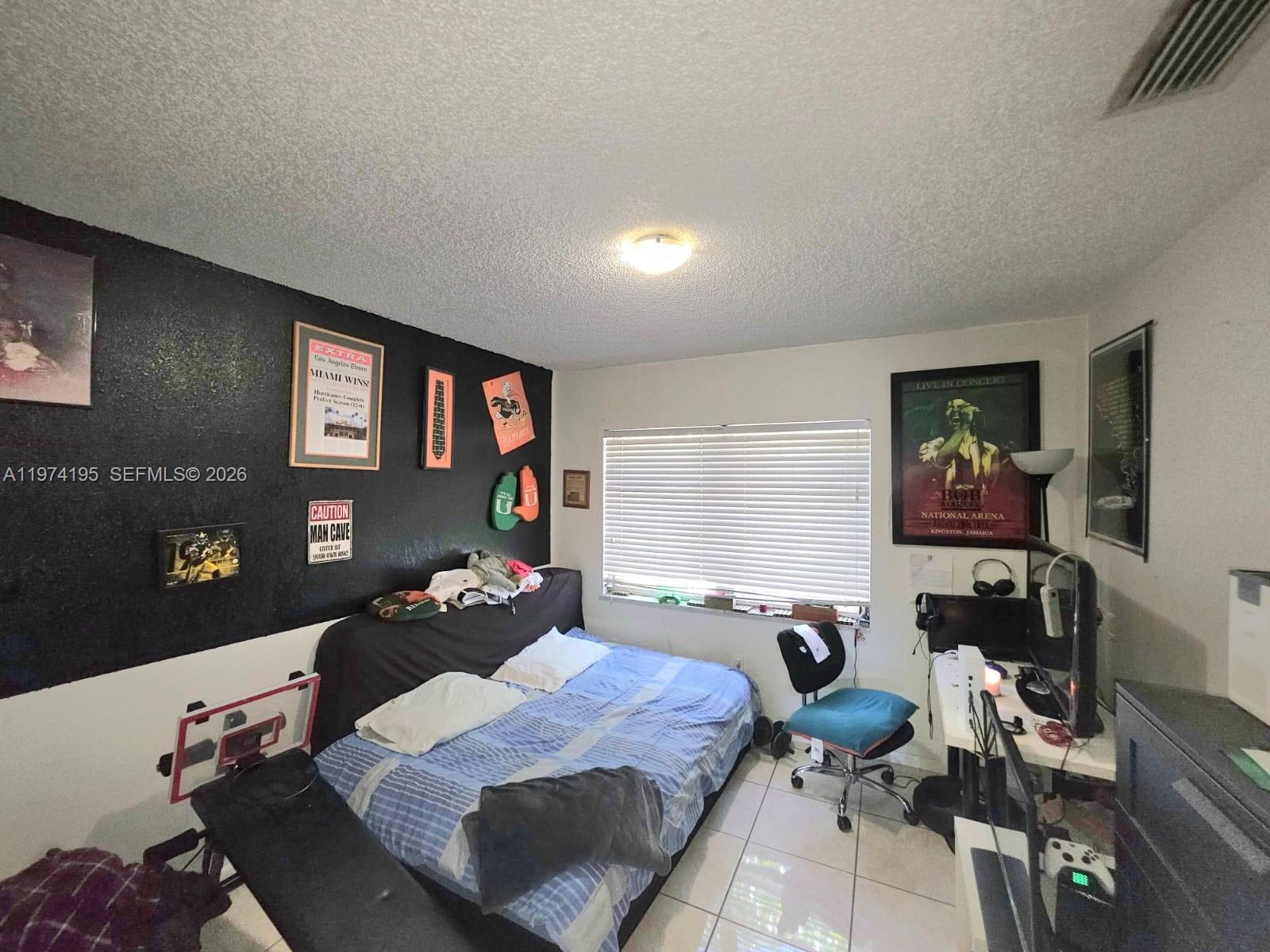 HERITAGE SQUARE CONDO - Residential