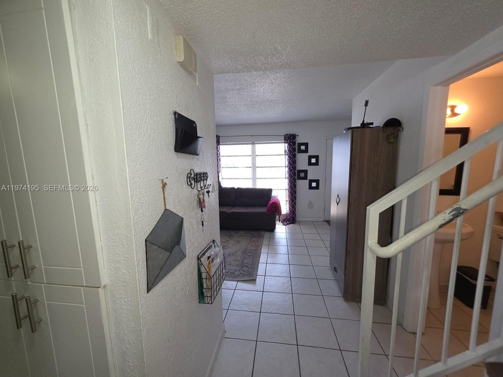 HERITAGE SQUARE CONDO - Residential