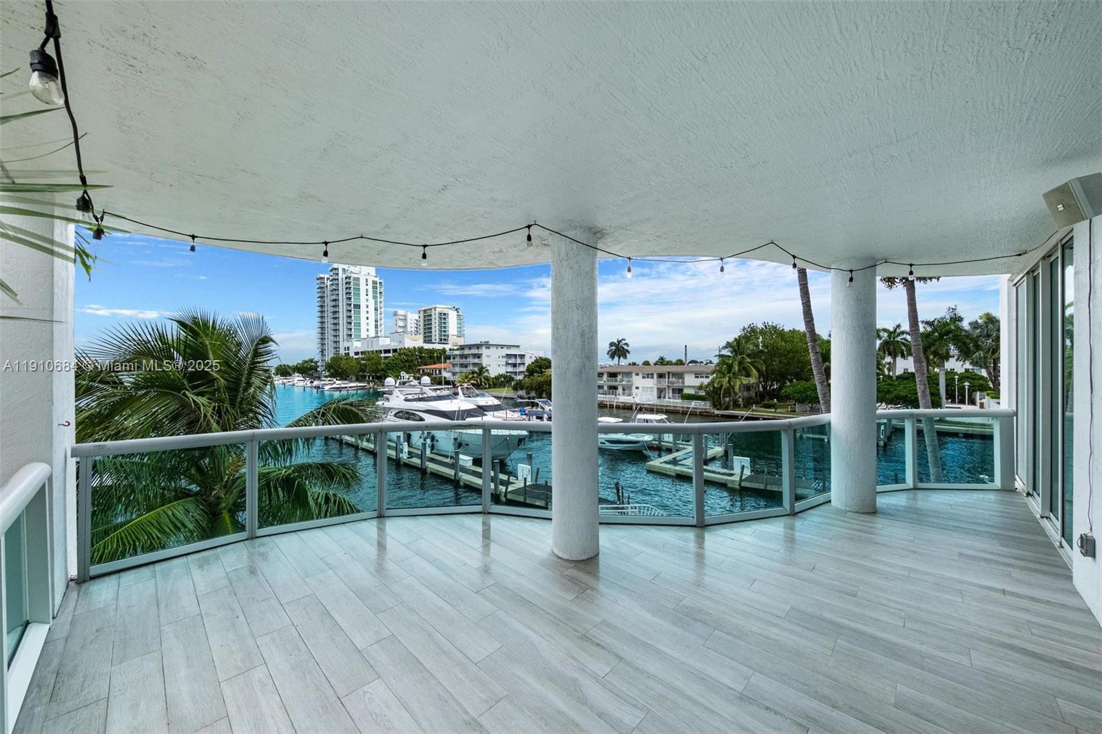 360 CONDO C - Residential