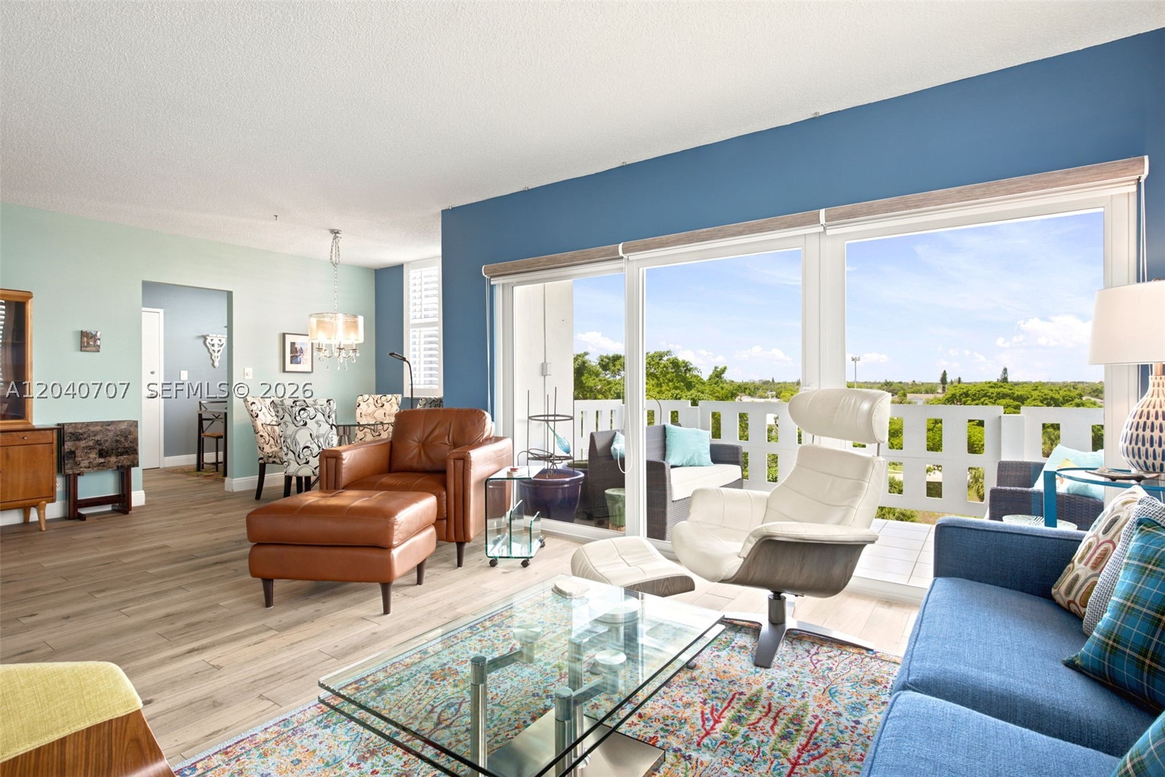 HILLCREST EAST NO 22 COND - Residential