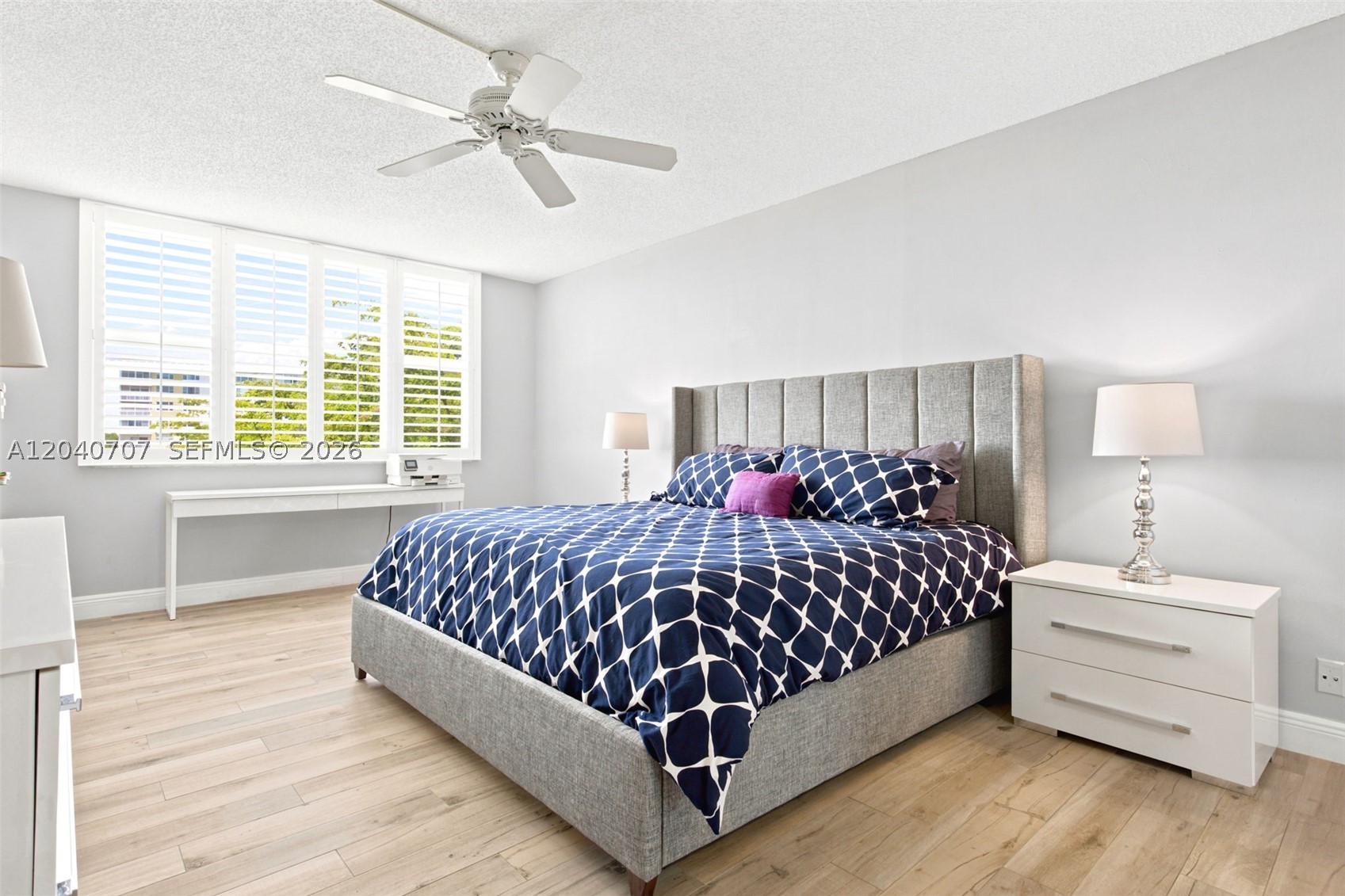 HILLCREST EAST NO 22 COND - Residential