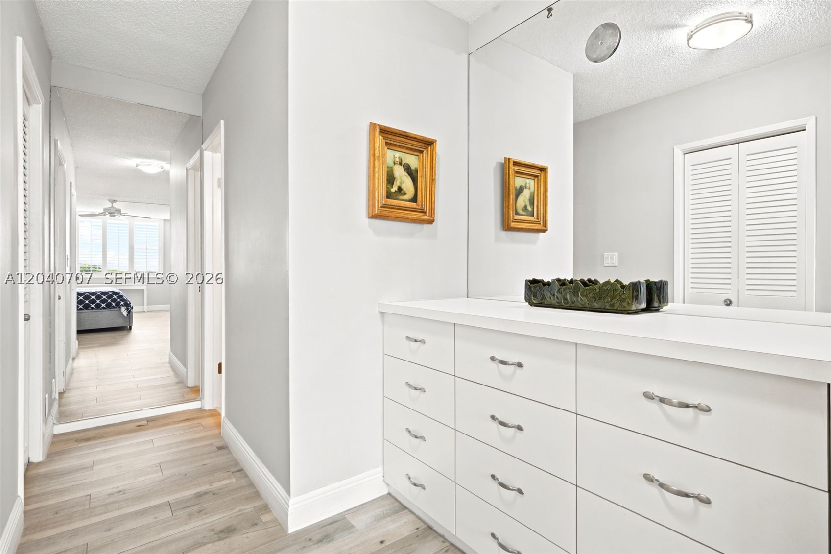 HILLCREST EAST NO 22 COND - Residential