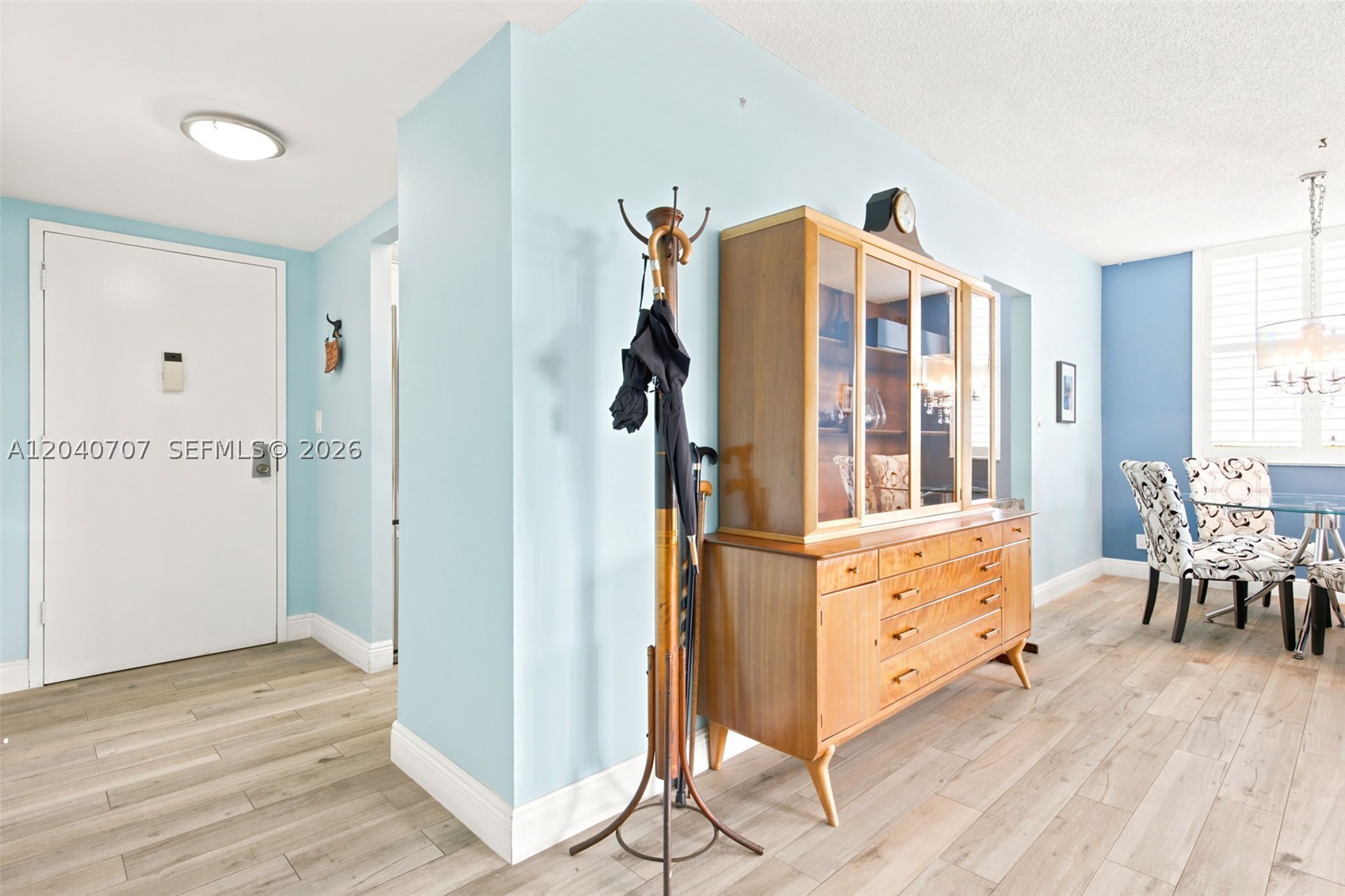 HILLCREST EAST NO 22 COND - Residential