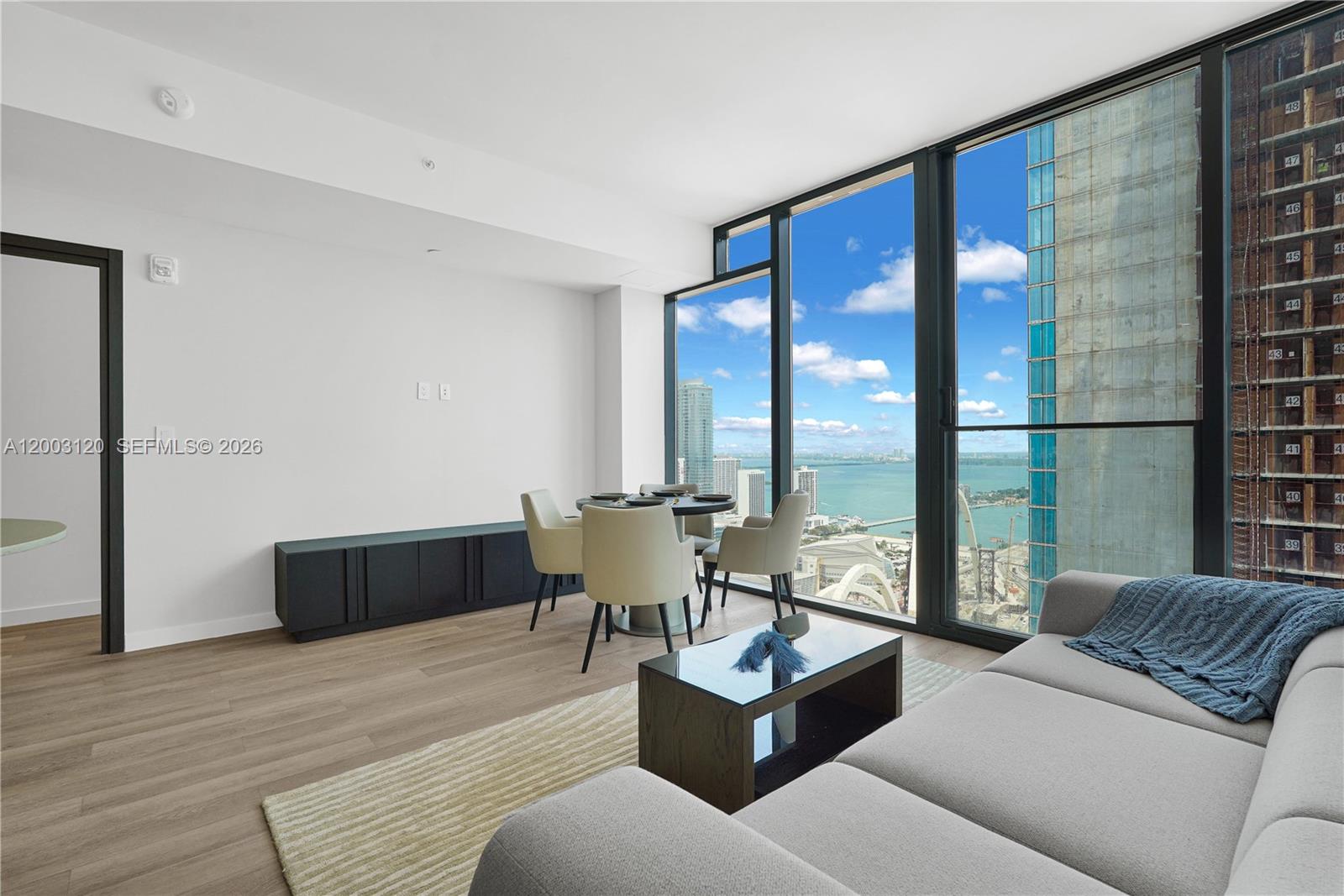 MIAMI NORTH - Residential
