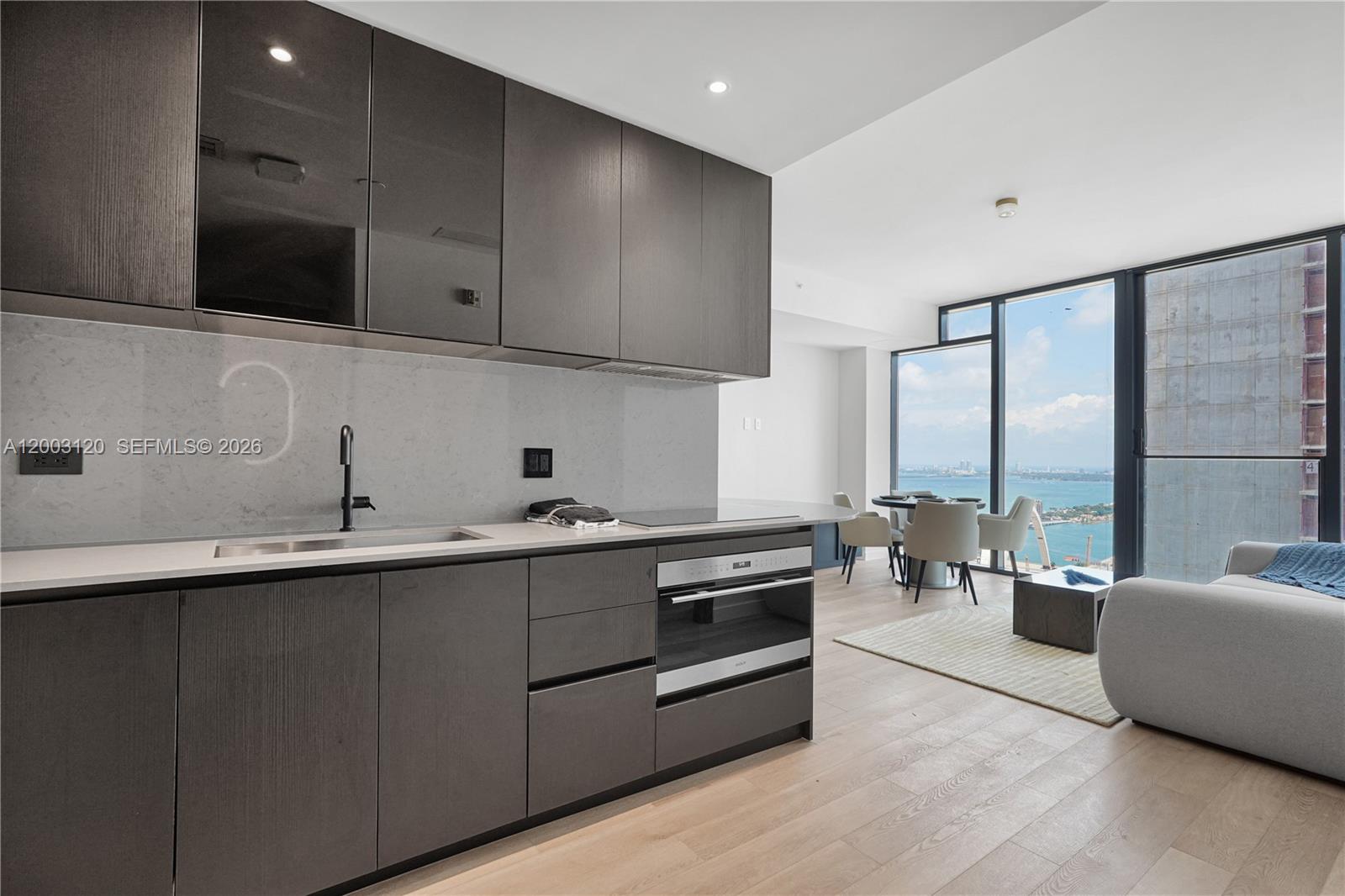 MIAMI NORTH - Residential