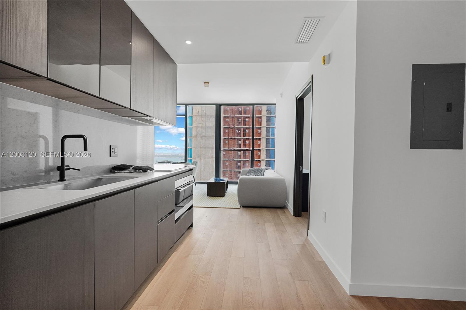 MIAMI NORTH - Residential