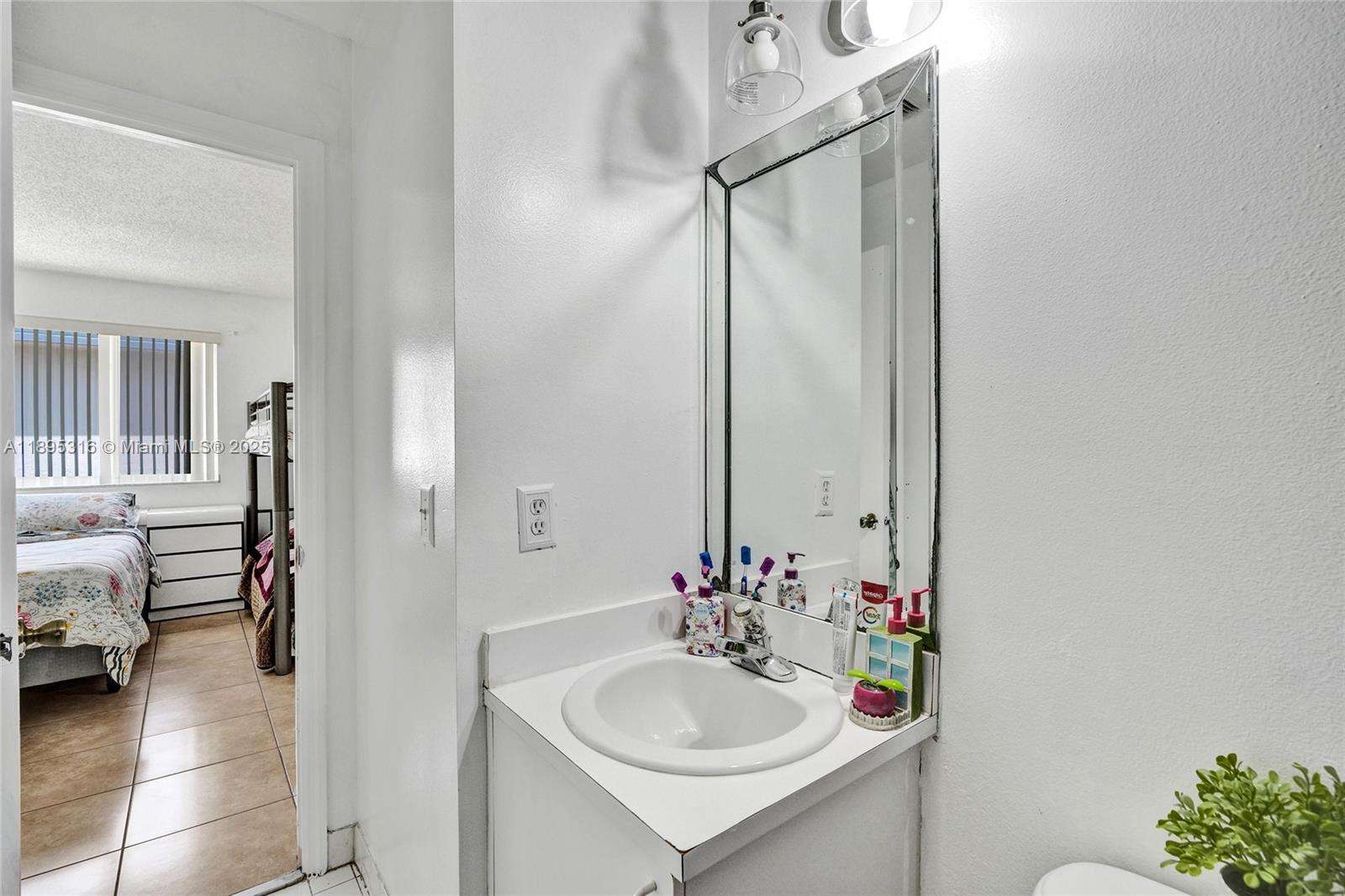 MONACO DREAM HOMES - Residential