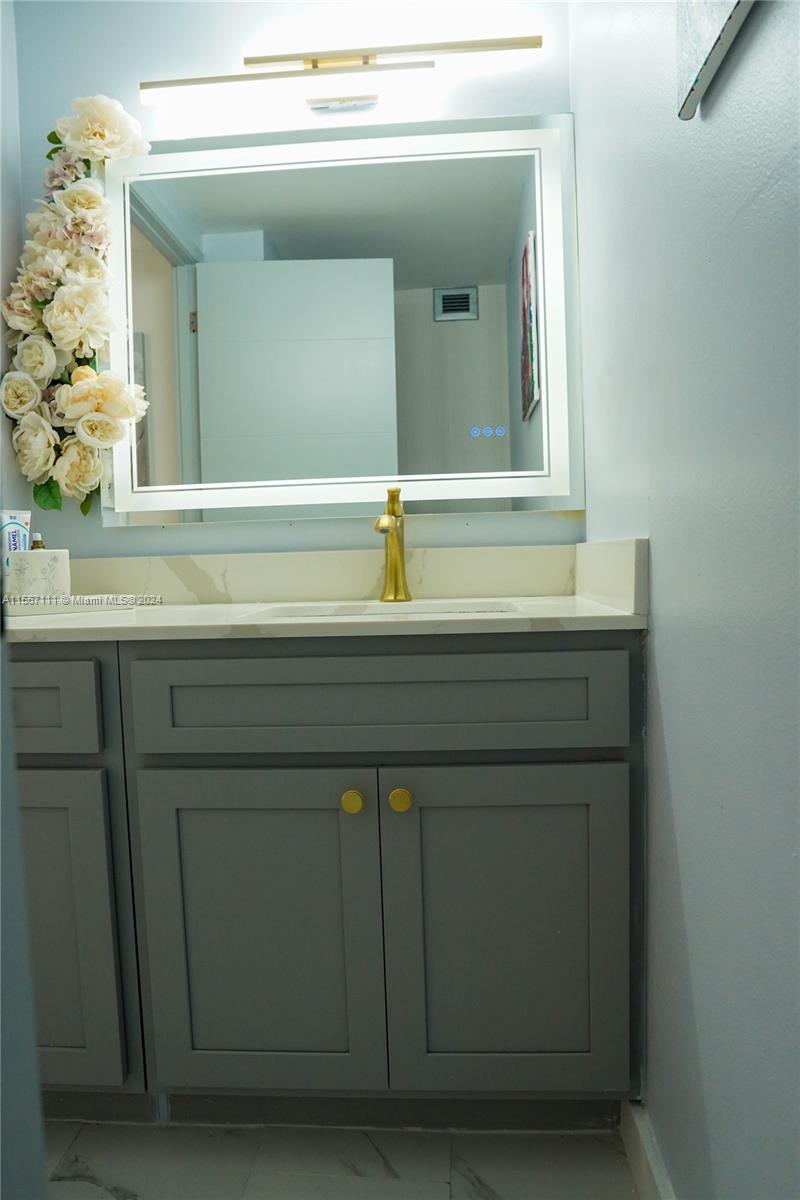 OLYMPUS CONDO PHASE - Residential Lease