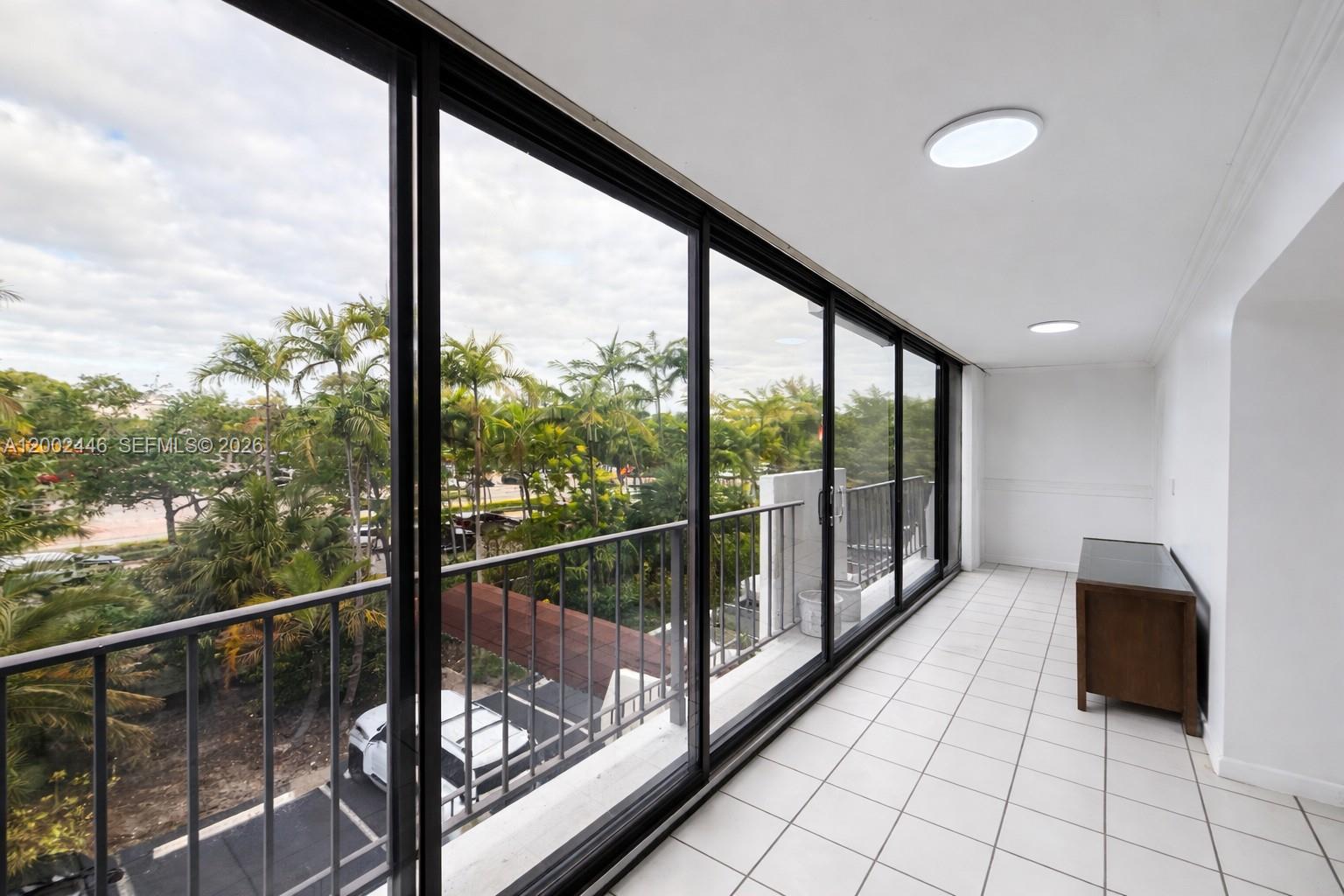 THE PALMS OF KEY BISCAYNE - Residential