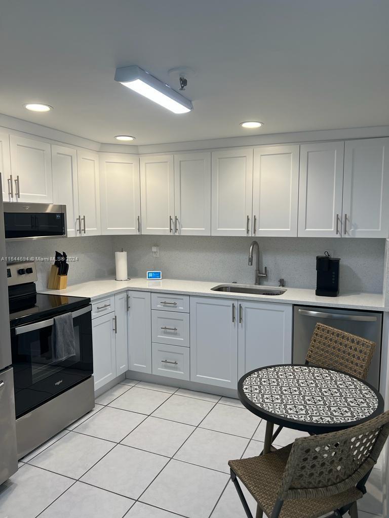 THE ISLES CONDO - Residential Lease