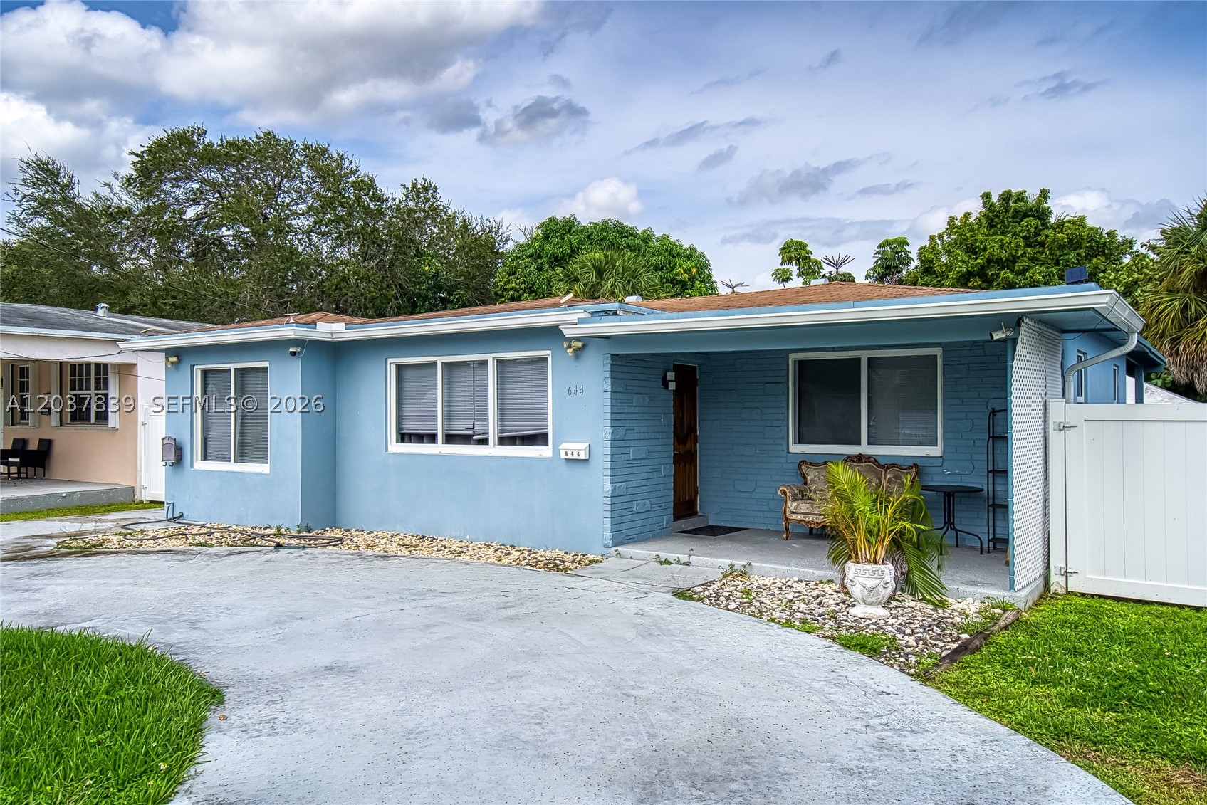 PADGETT PARK - Residential Lease
