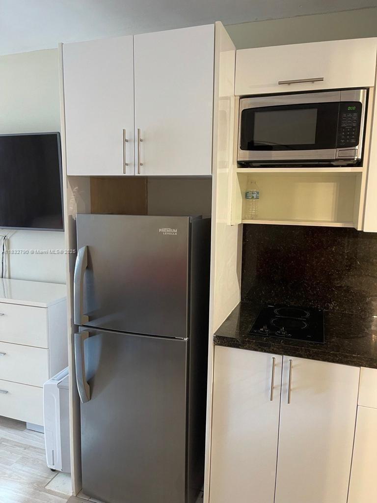 THE AVENTURA BEACH CLUB C - Residential