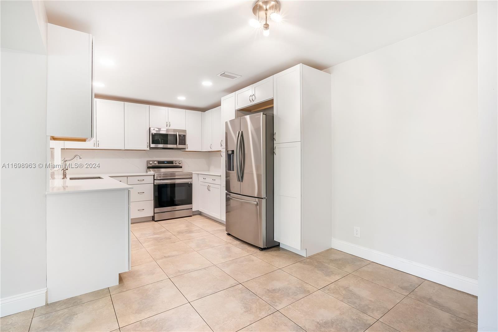 SUNFLOWER - Residential Lease