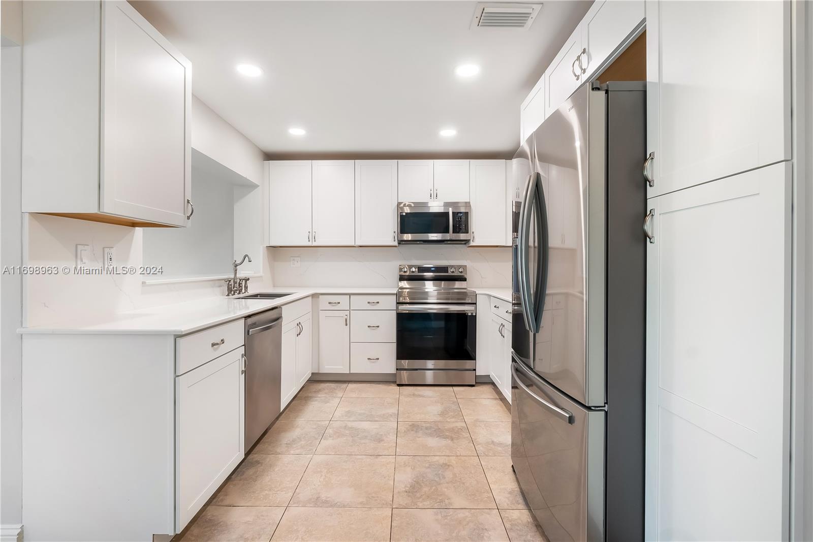 SUNFLOWER - Residential Lease