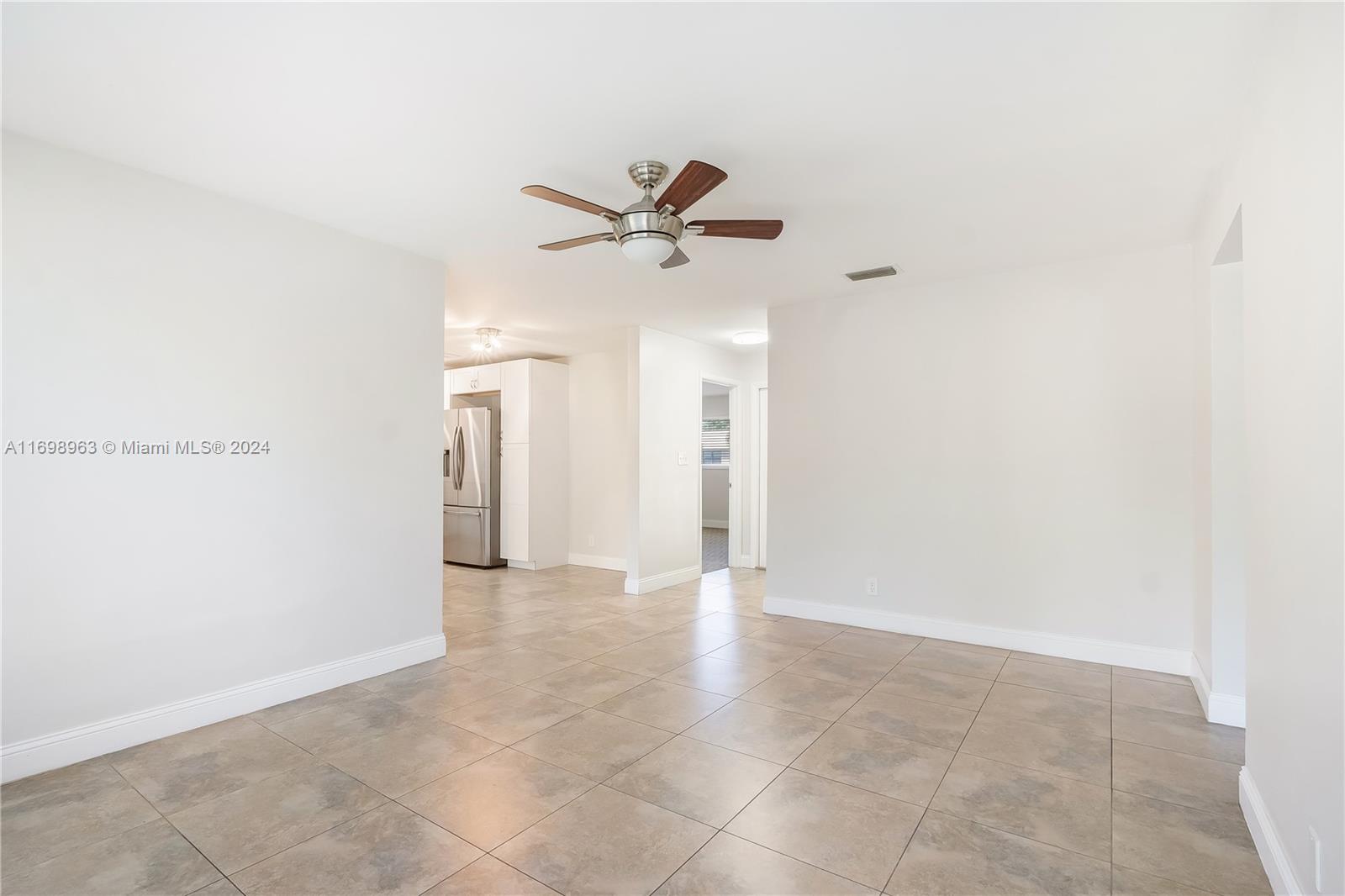 SUNFLOWER - Residential Lease