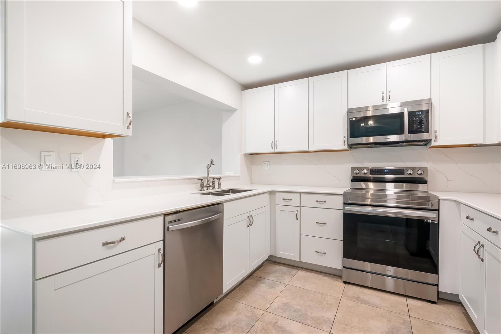 SUNFLOWER - Residential Lease