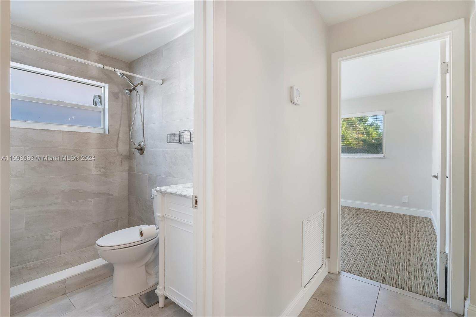 SUNFLOWER - Residential Lease