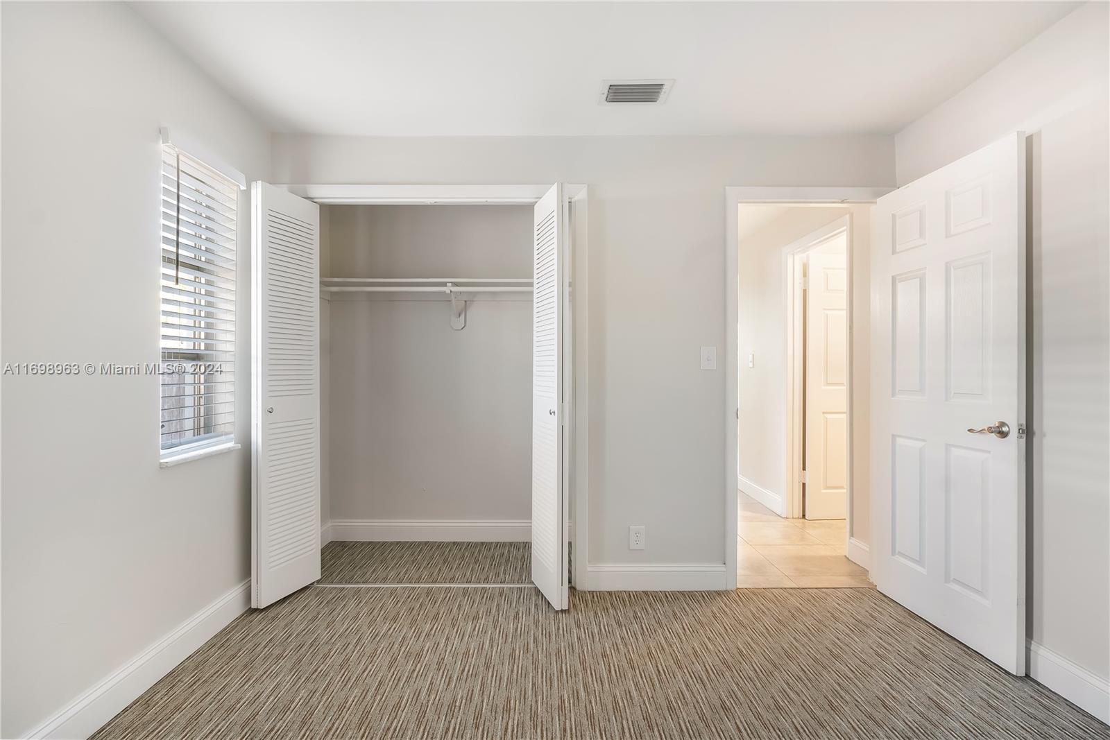 SUNFLOWER - Residential Lease