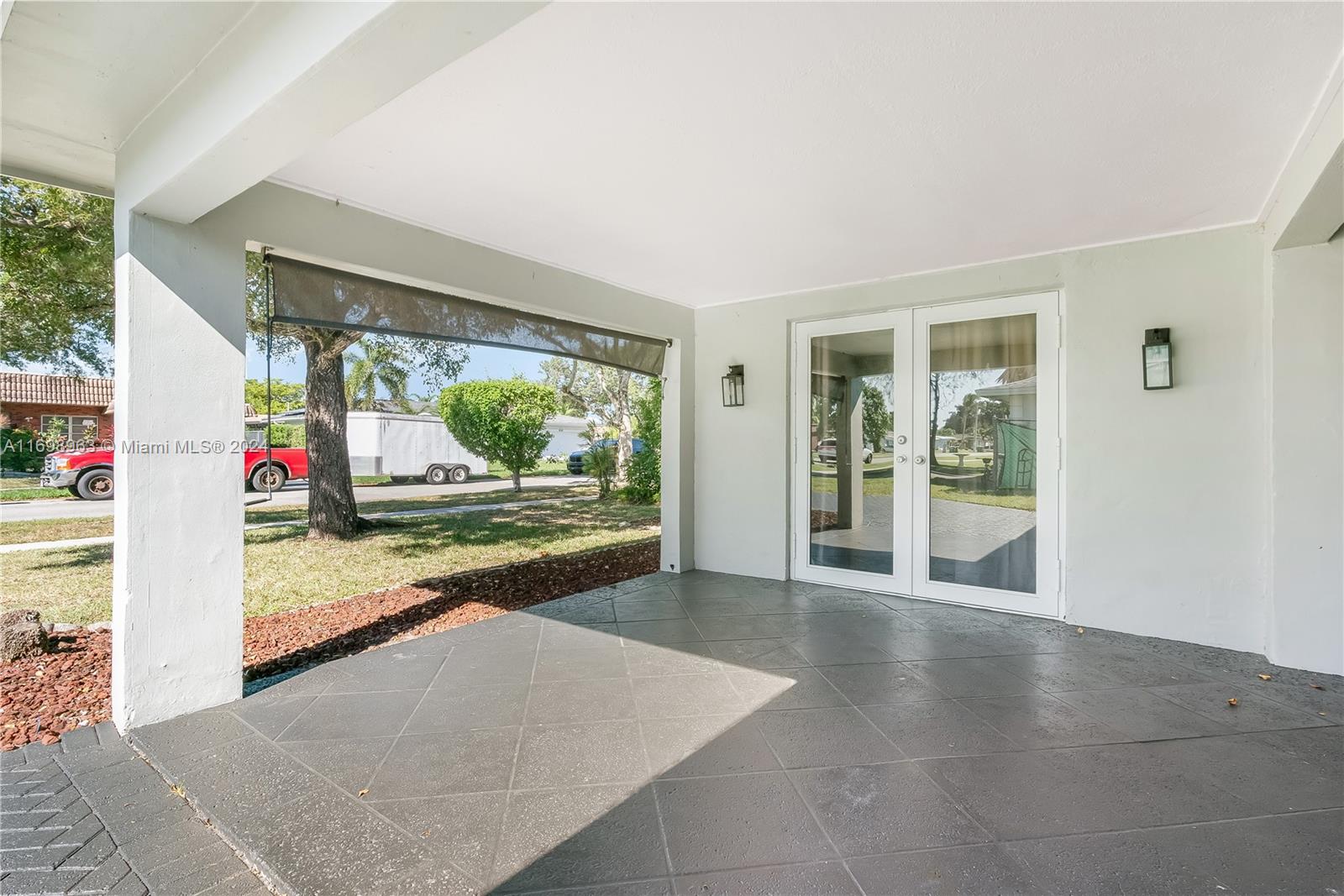 SUNFLOWER - Residential Lease