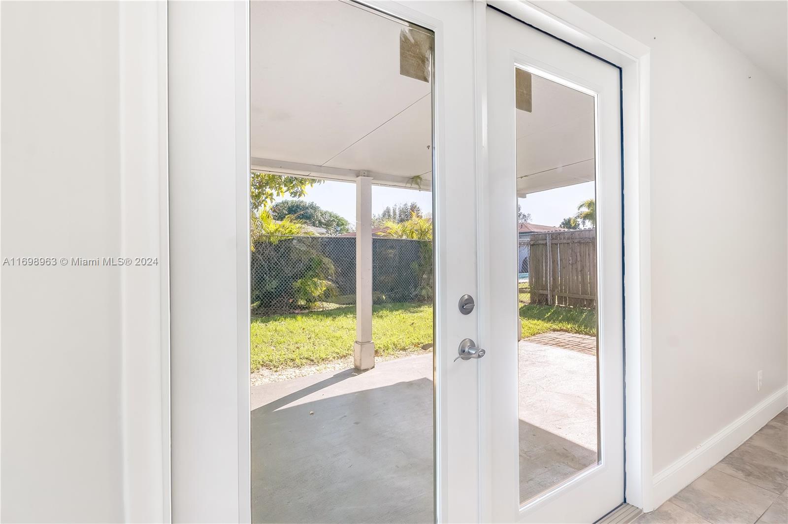 SUNFLOWER - Residential Lease