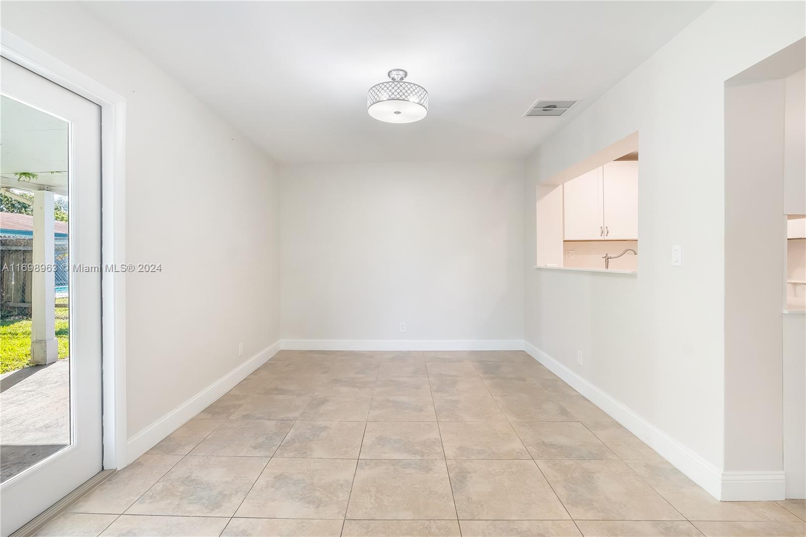 SUNFLOWER - Residential Lease