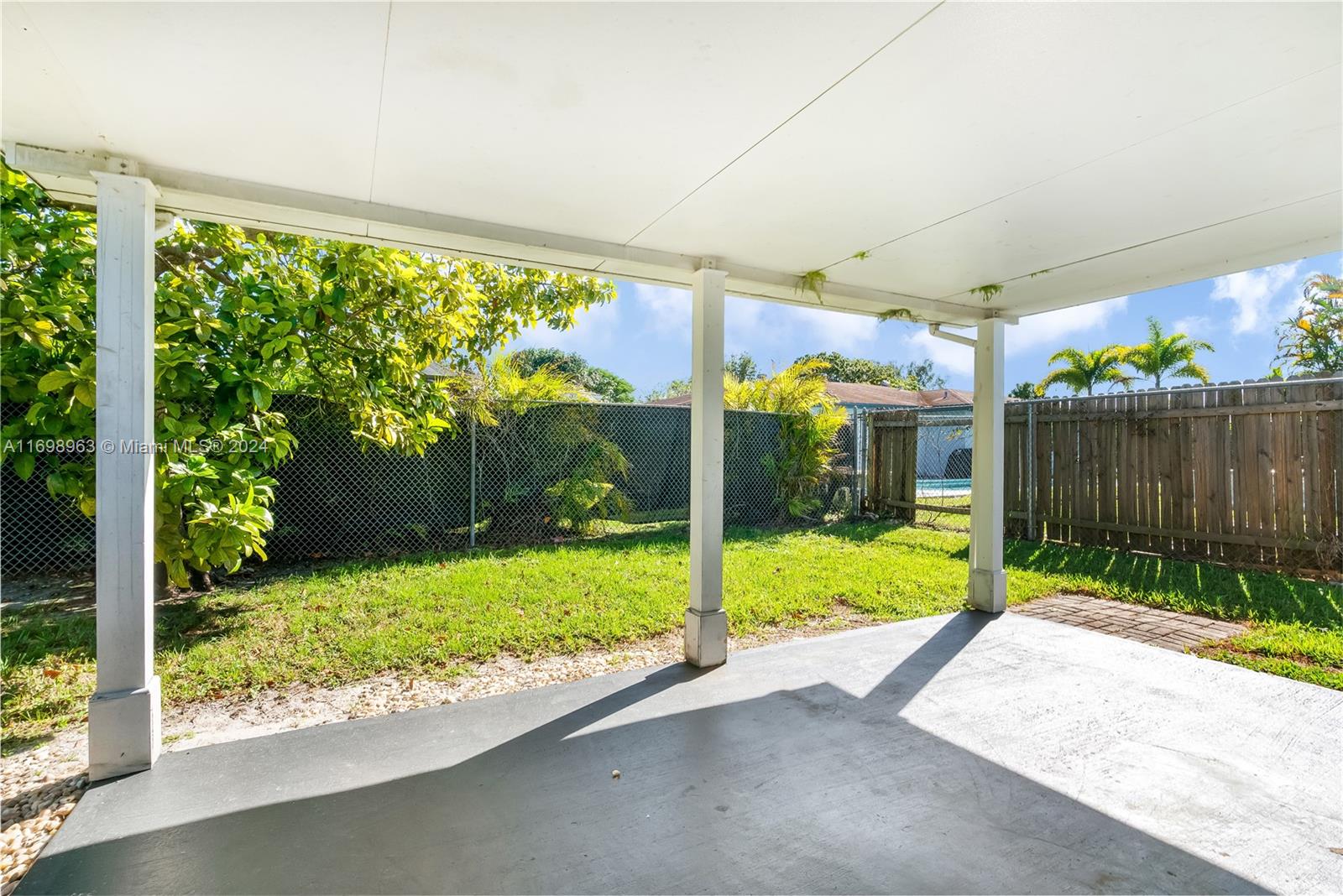 SUNFLOWER - Residential Lease