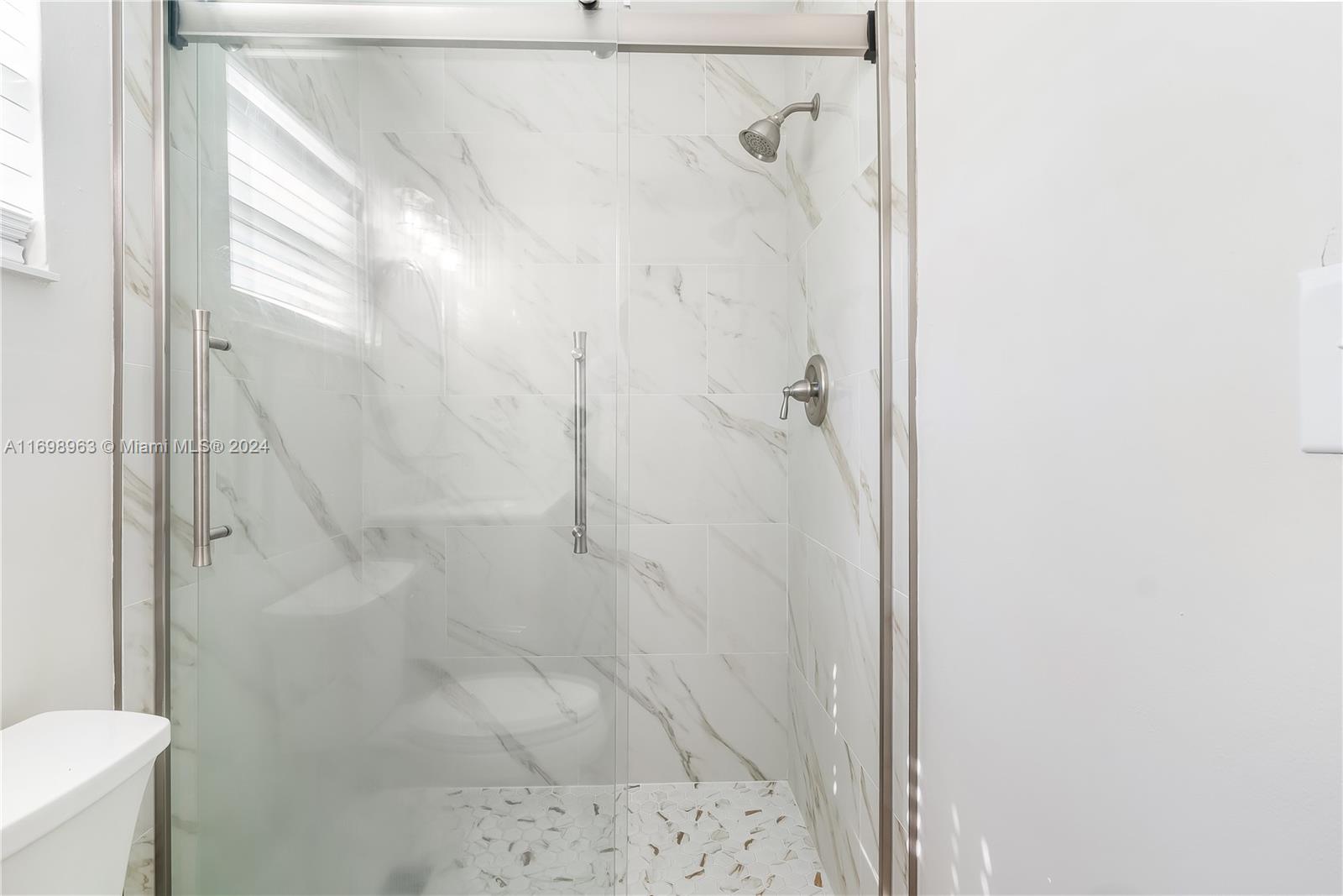 SUNFLOWER - Residential Lease