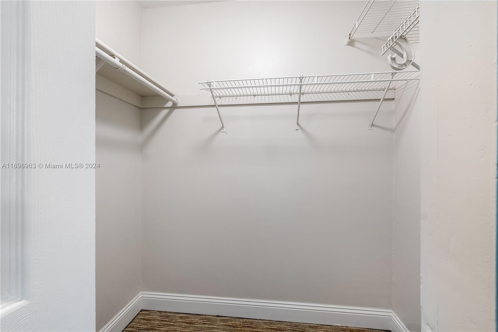 SUNFLOWER - Residential Lease