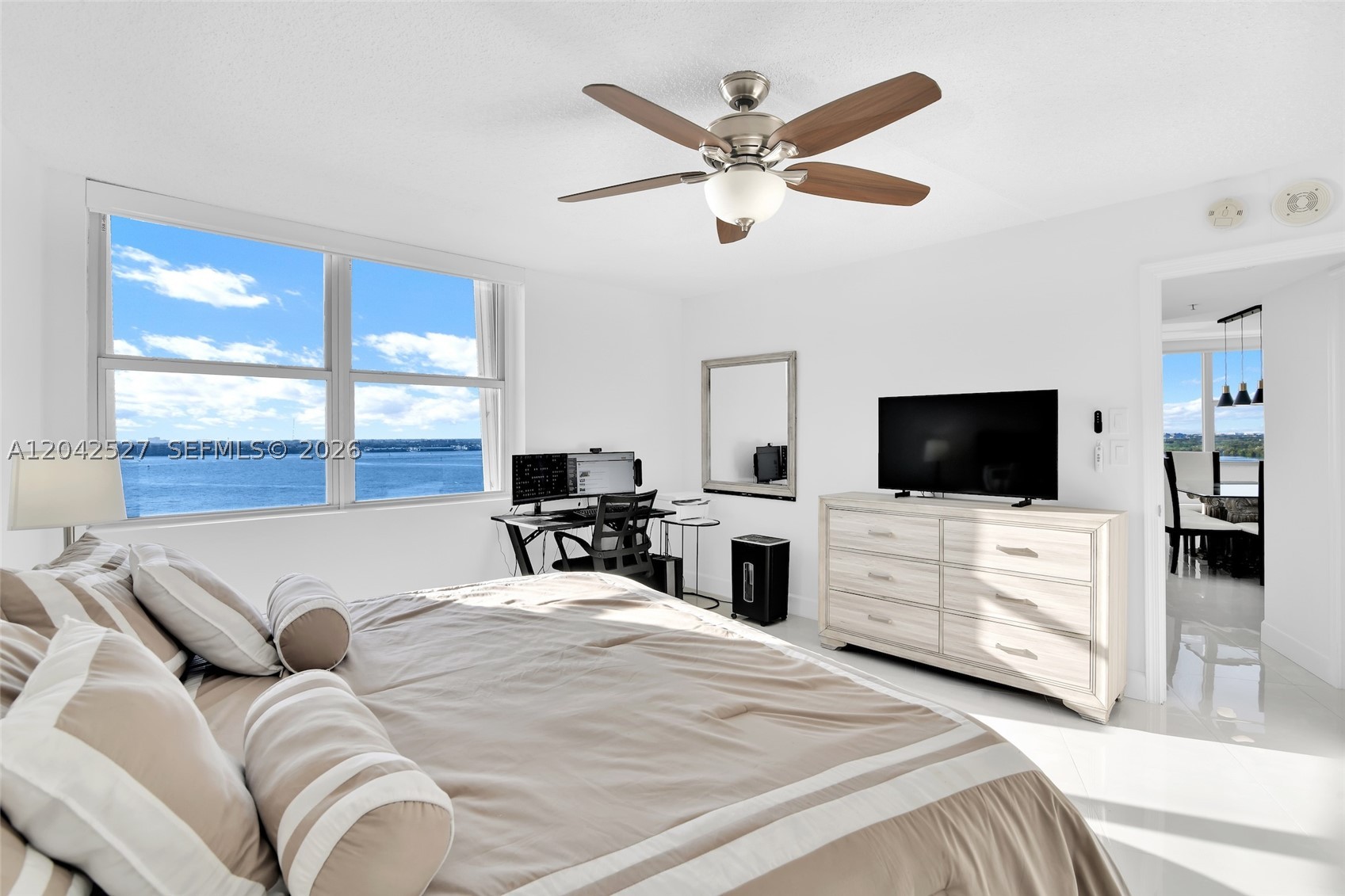 CORNICHE CONDO - Residential