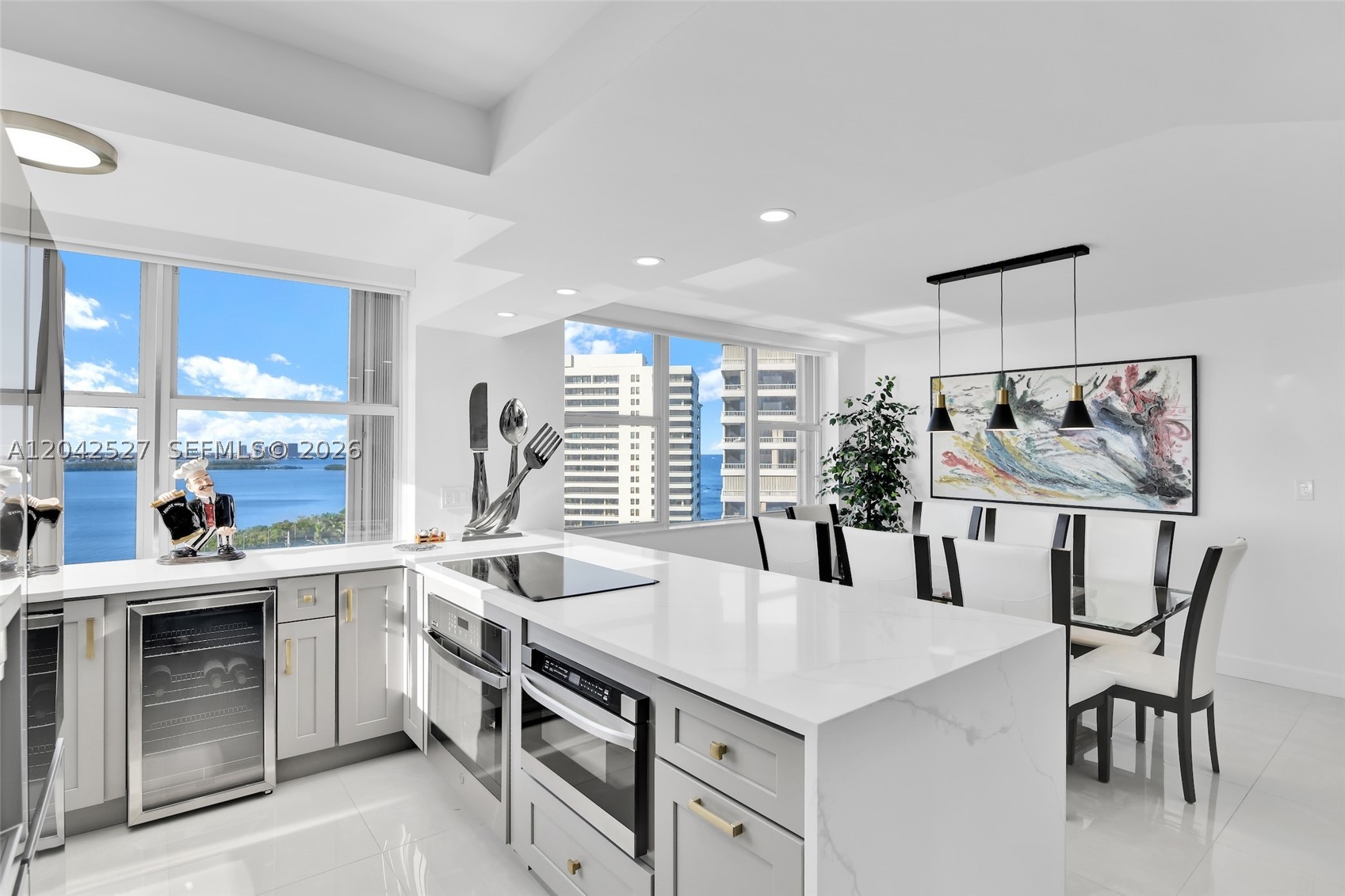 CORNICHE CONDO - Residential