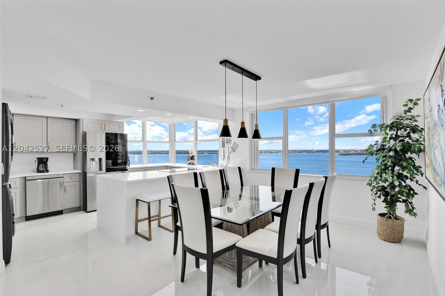 CORNICHE CONDO - Residential