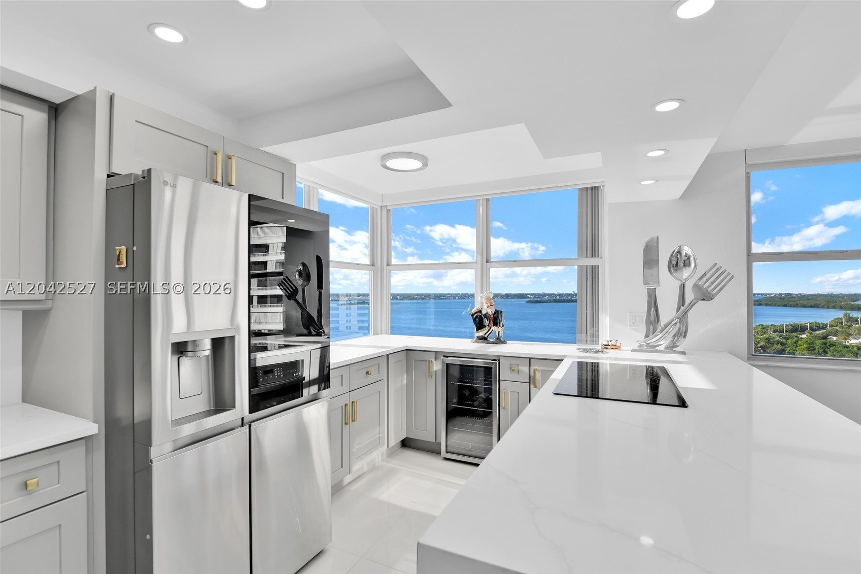 CORNICHE CONDO - Residential