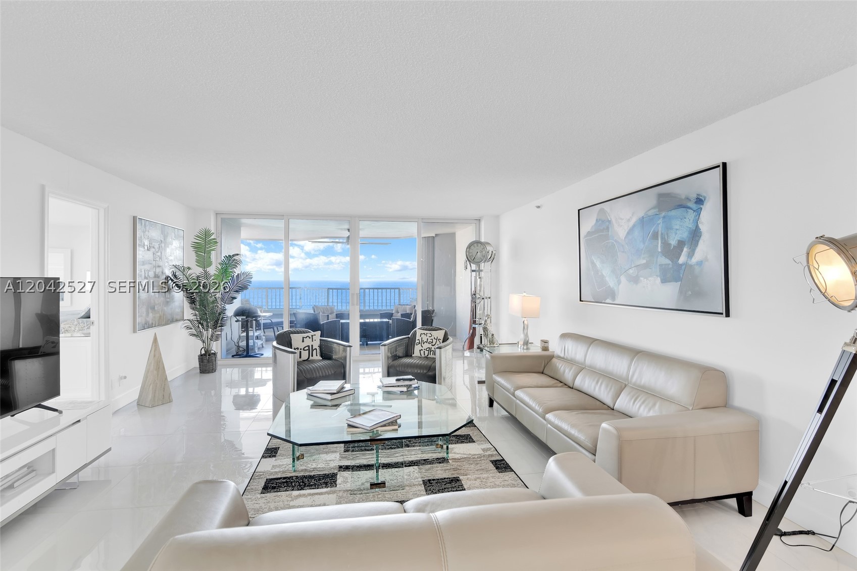 CORNICHE CONDO - Residential