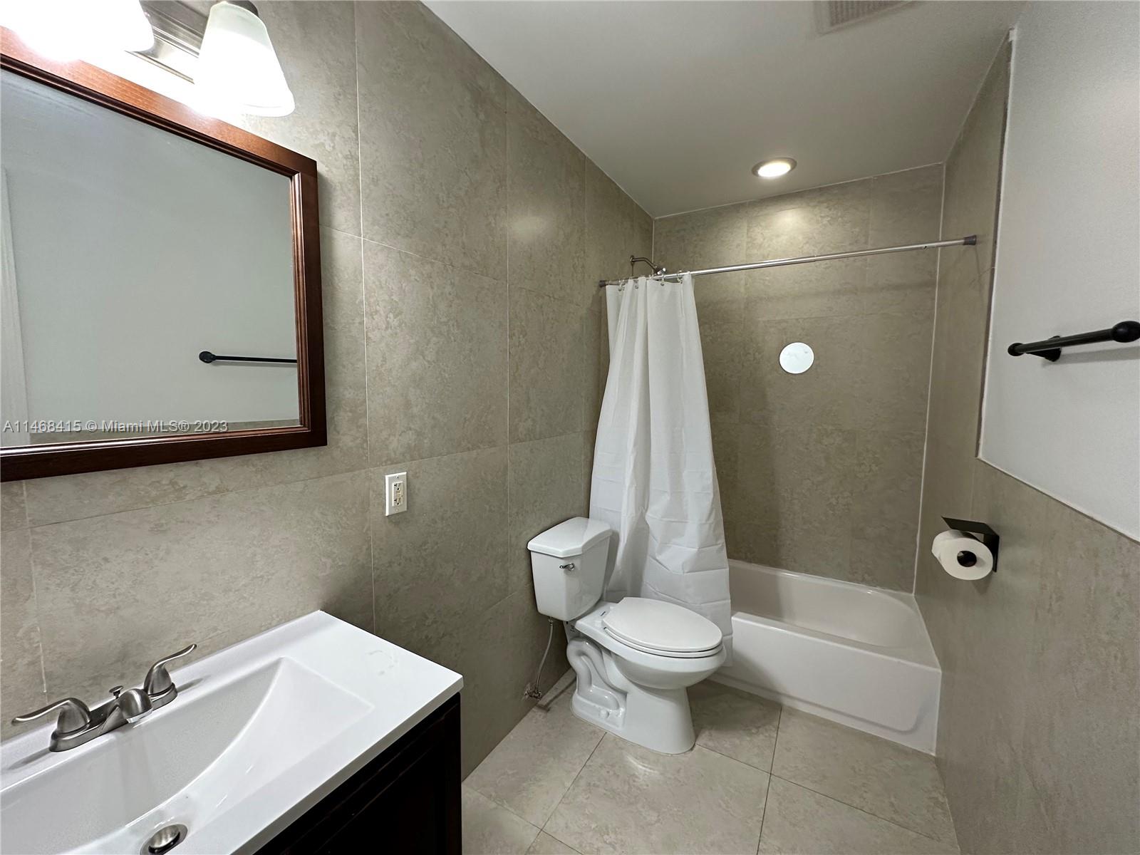 HIGHLAND ESTATES - Residential Lease