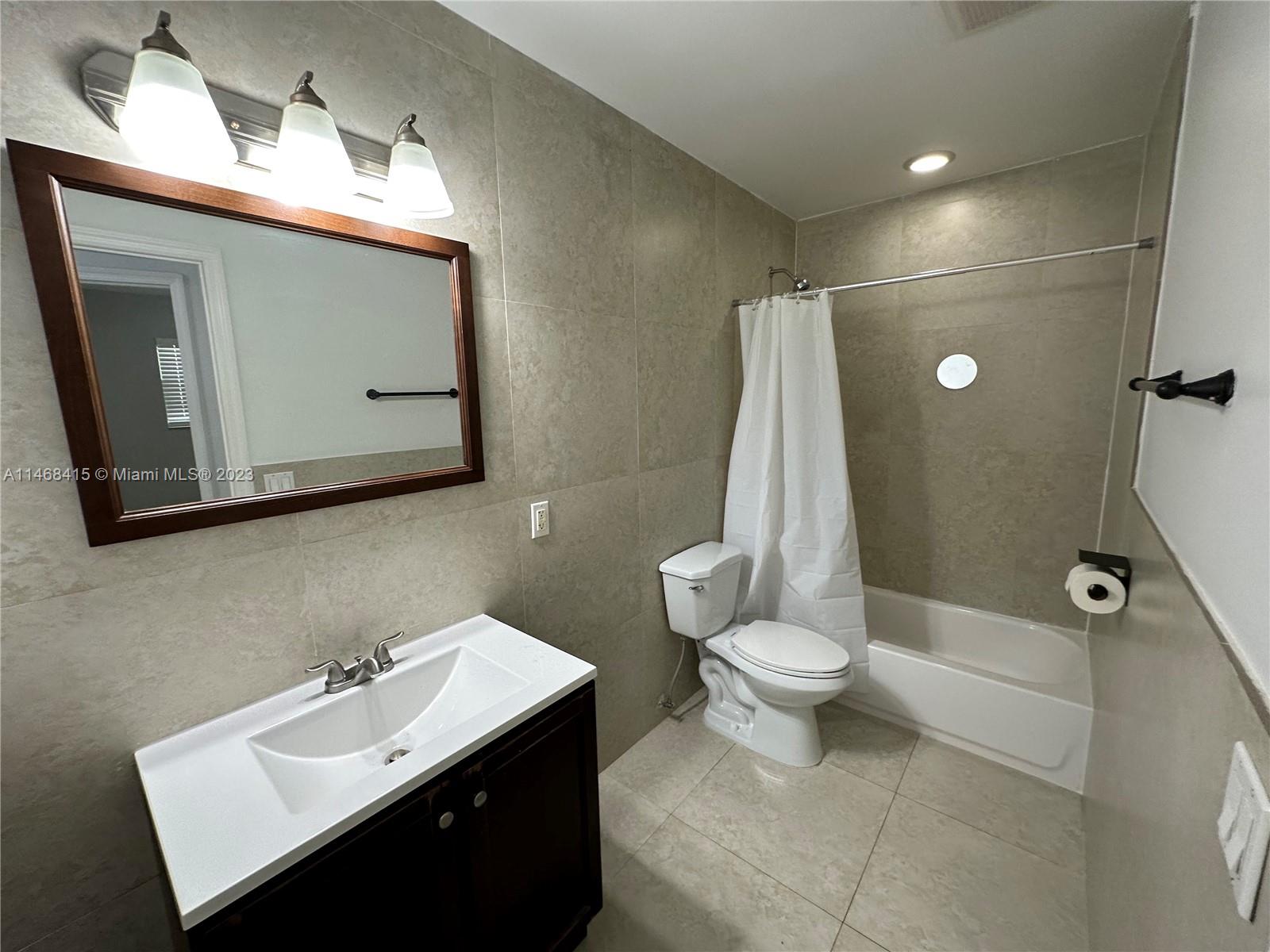 HIGHLAND ESTATES - Residential Lease
