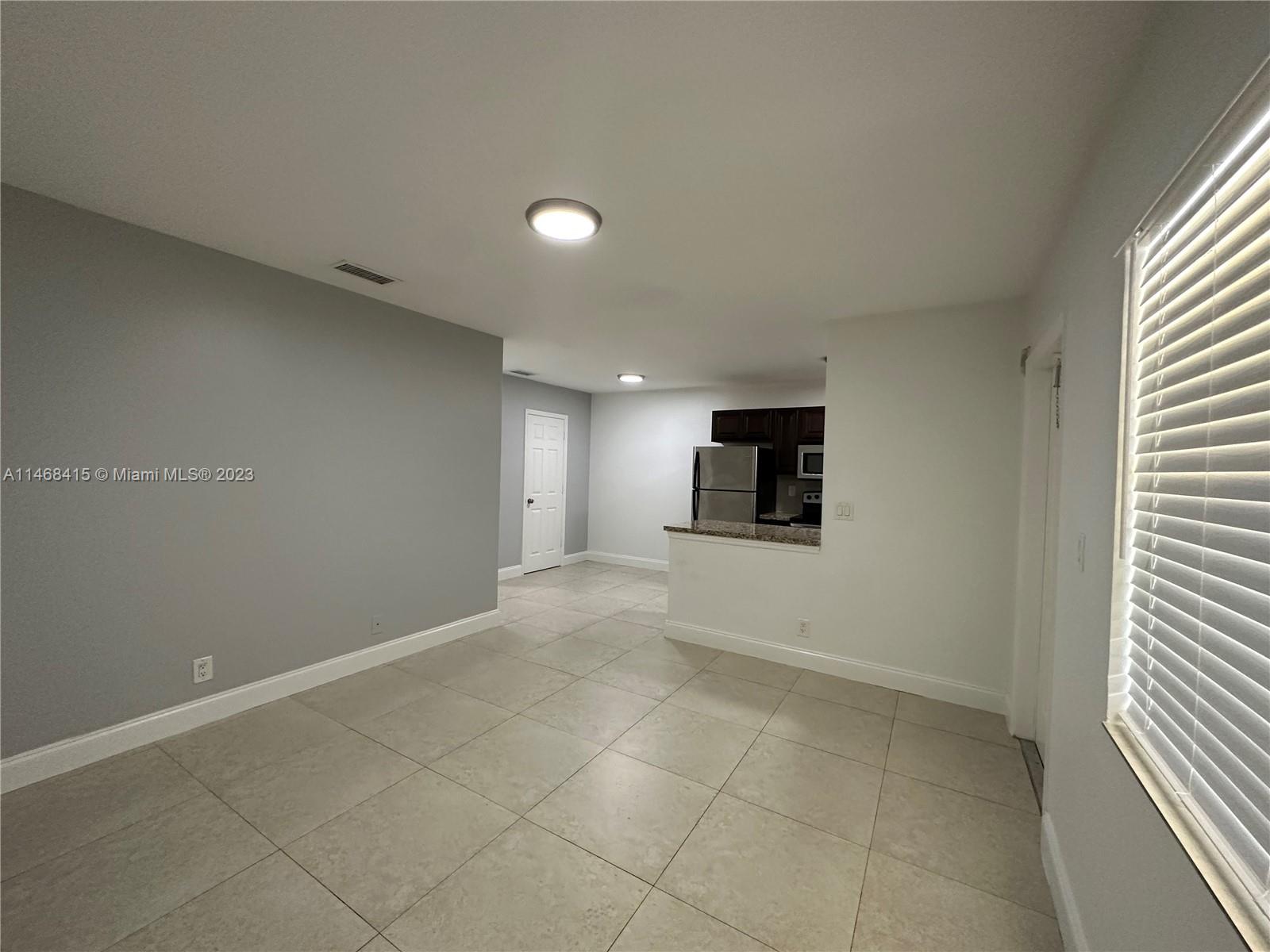 HIGHLAND ESTATES - Residential Lease