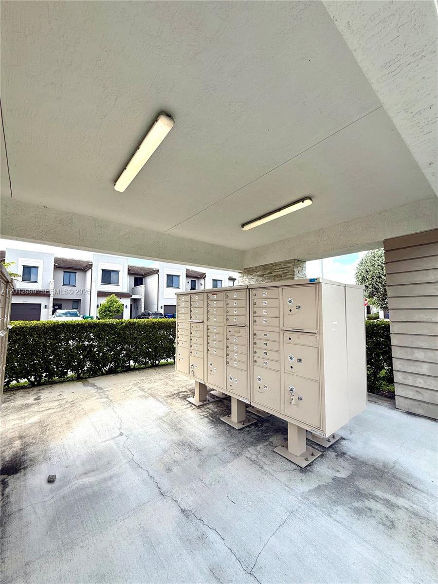 VIA VENTURA NEIGHBORHOOD - Residential