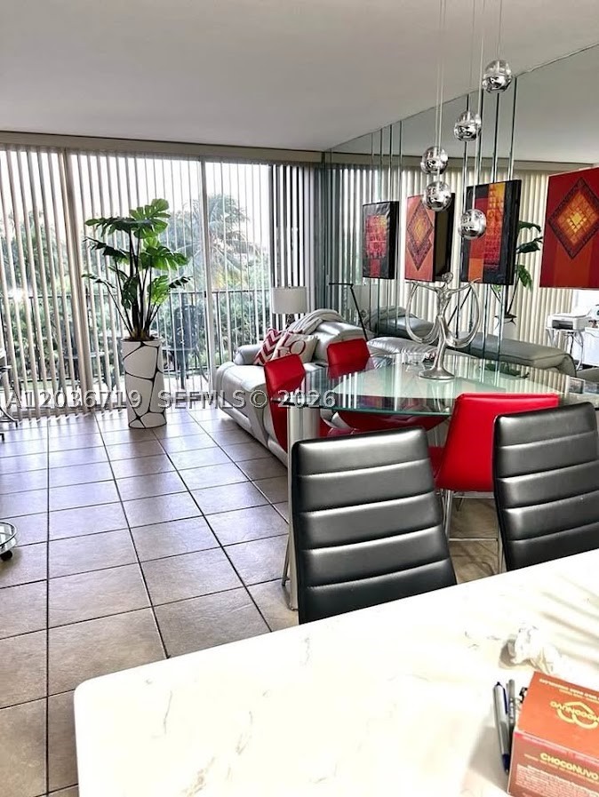 This is an exceptional opportunity for who wishes to combine comfort and functionality AND a privileged location 2 minutes From dolphin Express Way. Master bedroom, den multi funcional, 1 full bath and 1 half bath, two balconies and abundant natural light, excellent option for living, call for appointment or leave a message.