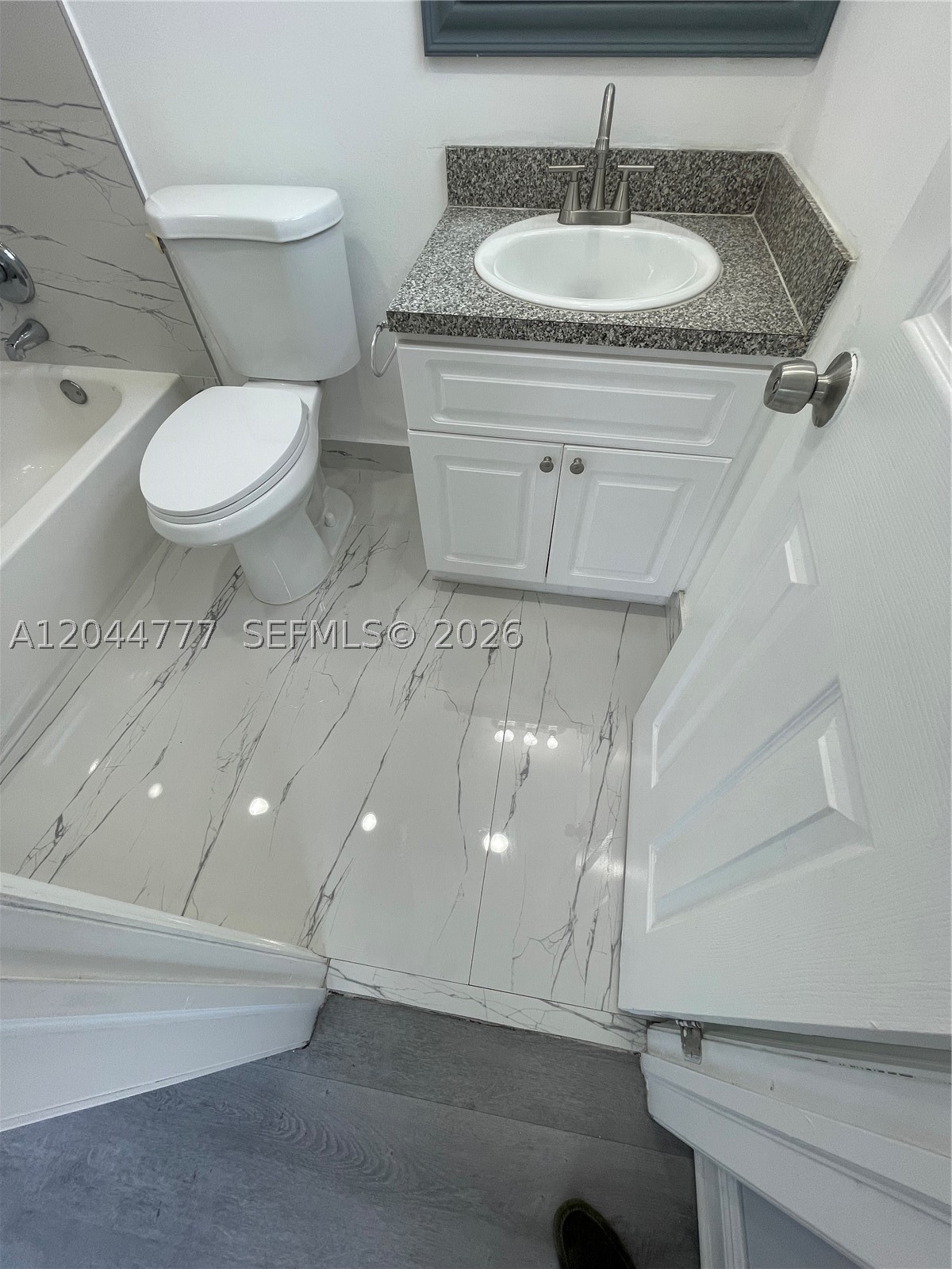 GOLDEN TERRACE CONDO - Residential