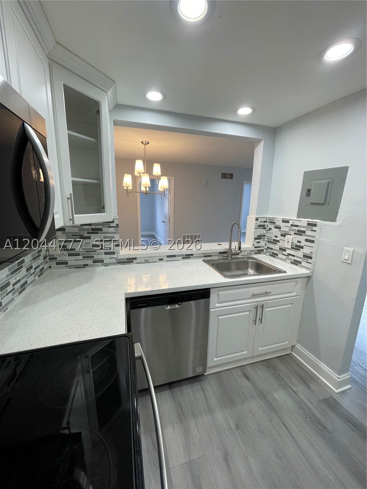 GOLDEN TERRACE CONDO - Residential