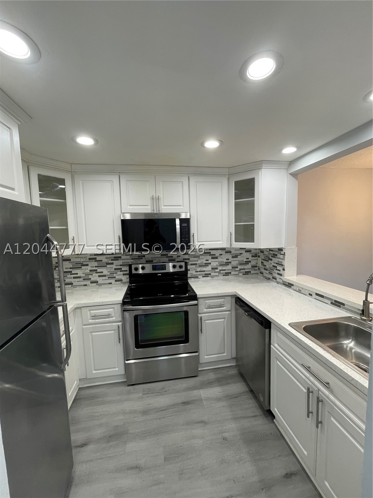 GOLDEN TERRACE CONDO - Residential
