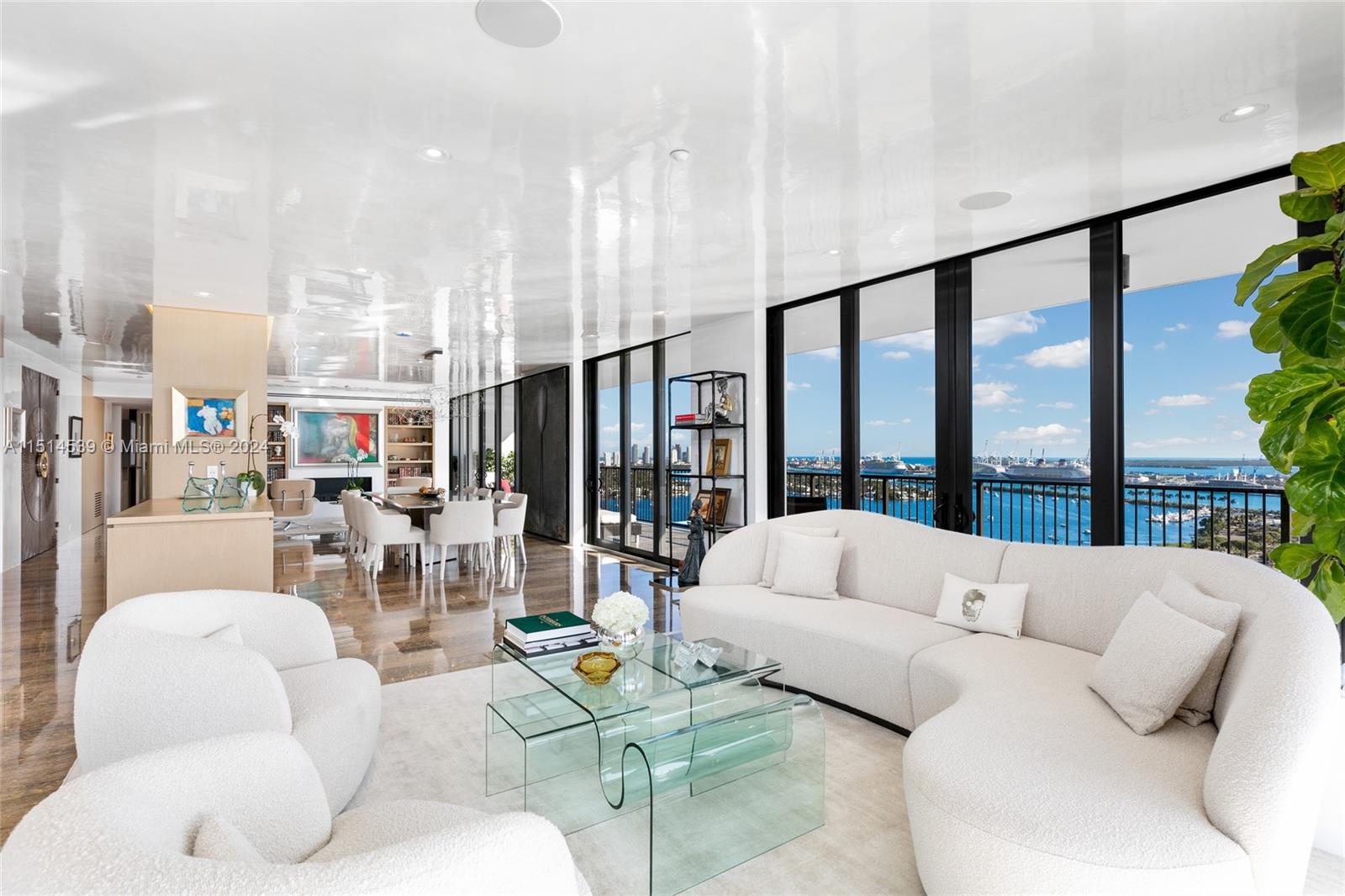 ONE THOUSAND VENETIAN WAY - Residential
