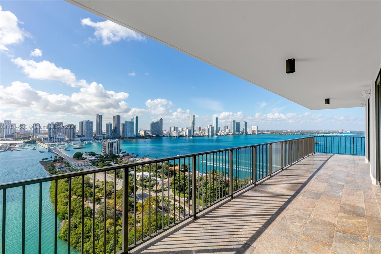 ONE THOUSAND VENETIAN WAY - Residential