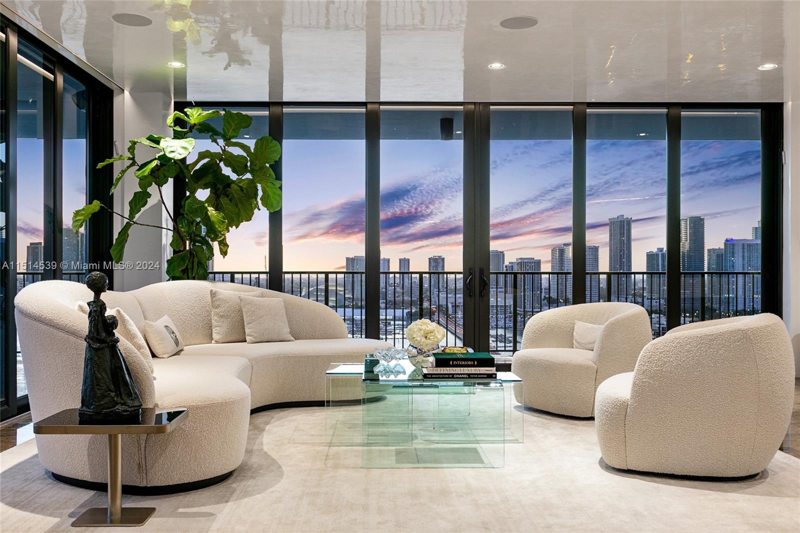 ONE THOUSAND VENETIAN WAY - Residential