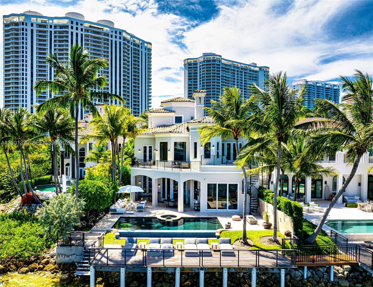 ISLAND ESTATES - Residential
