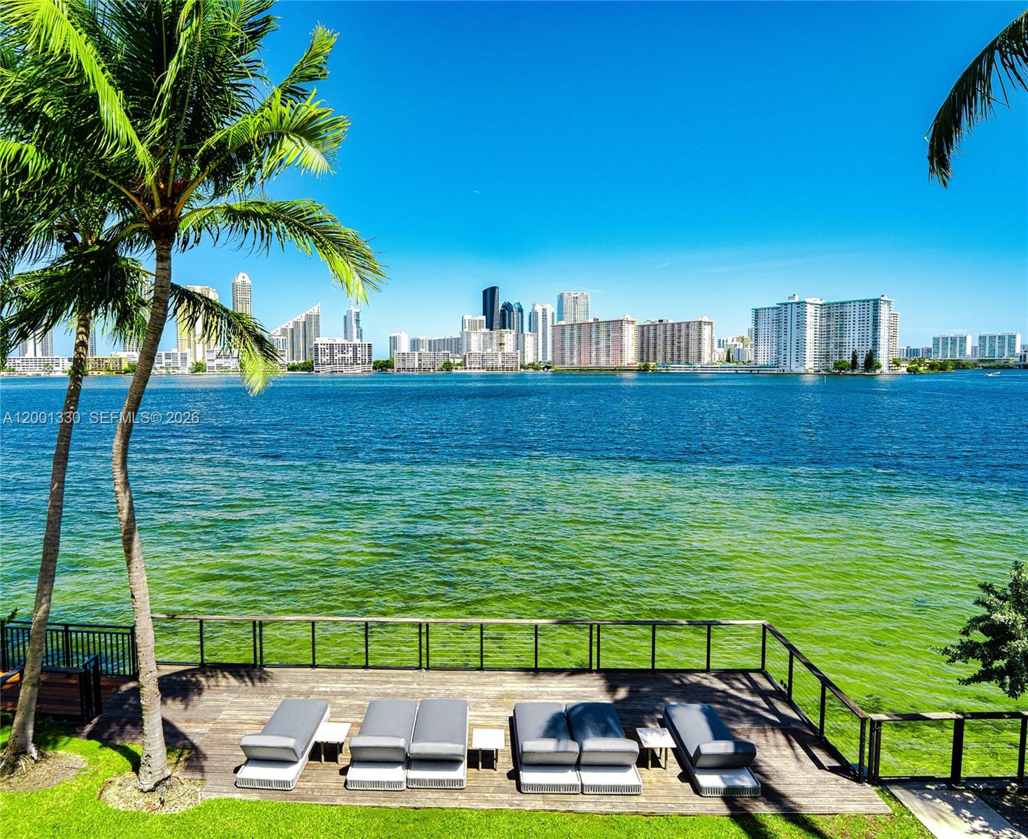 ISLAND ESTATES - Residential