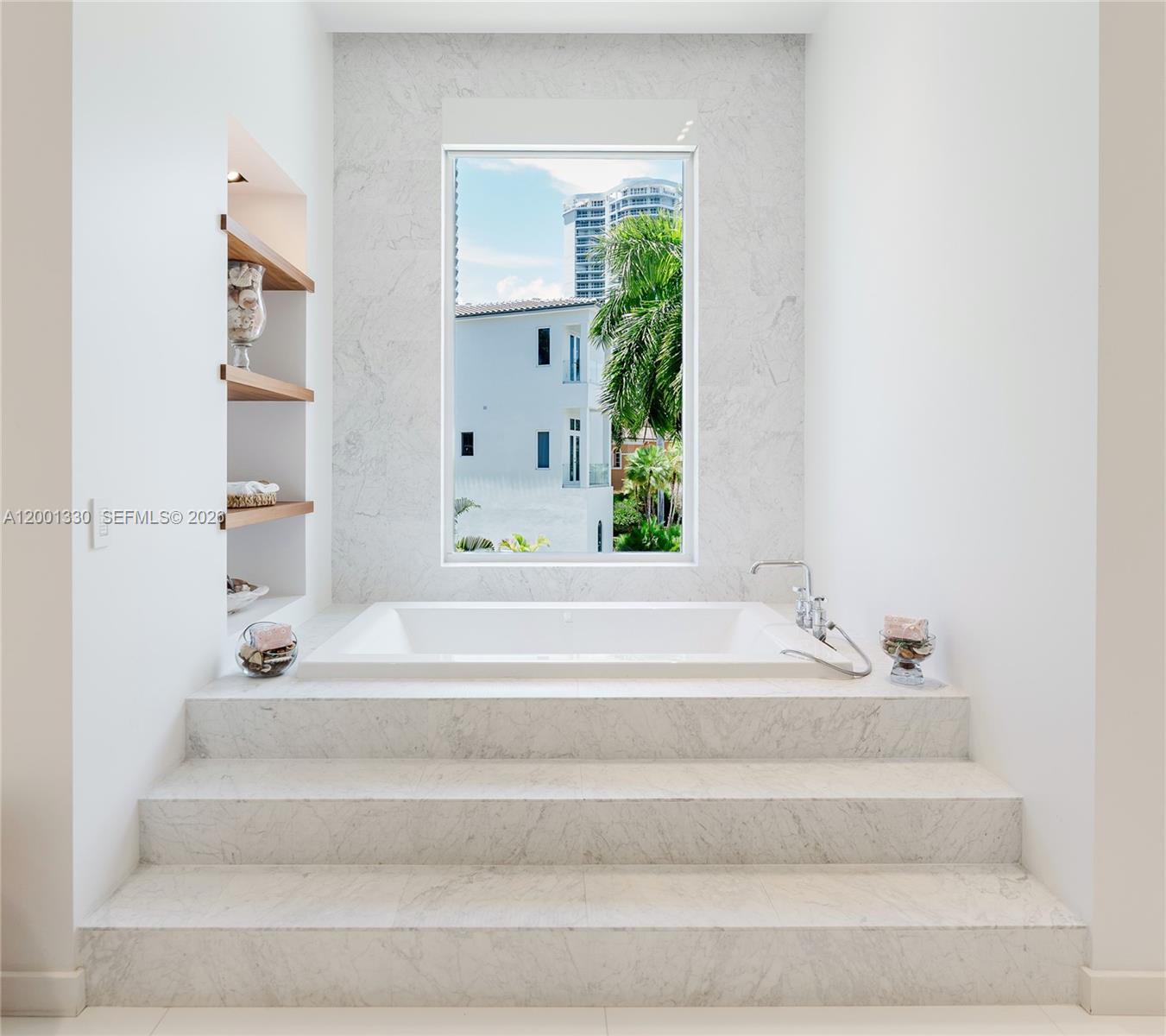 ISLAND ESTATES - Residential