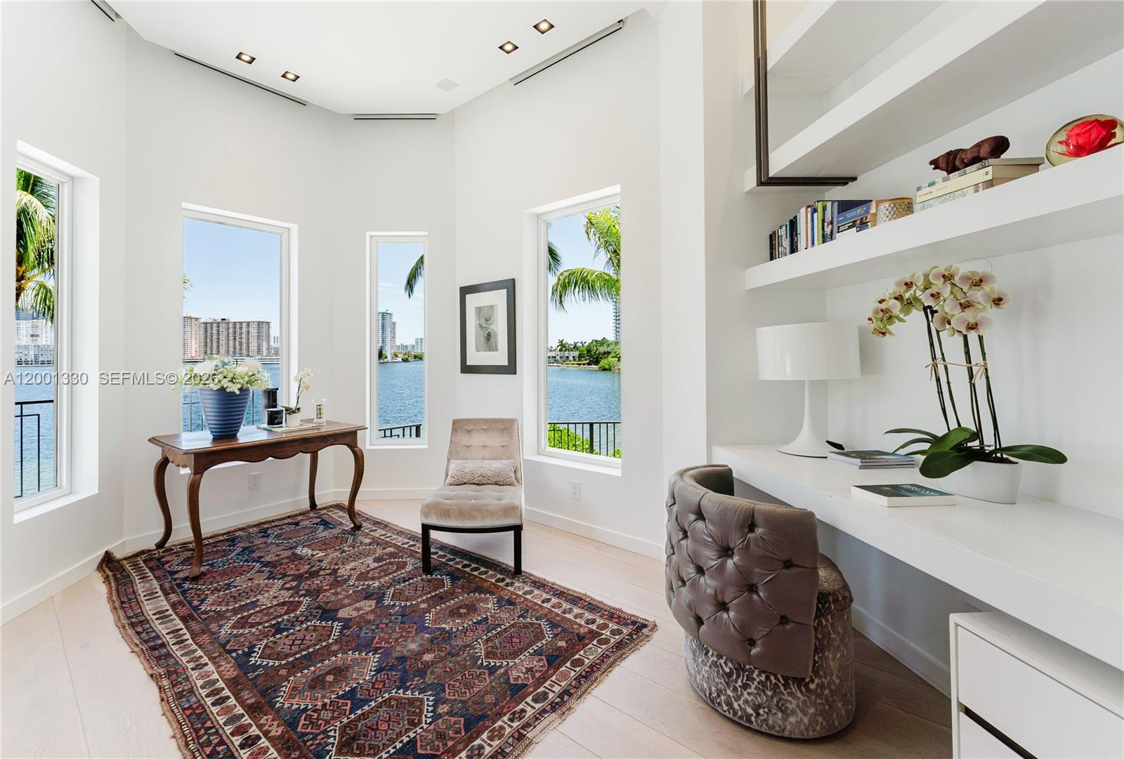 ISLAND ESTATES - Residential