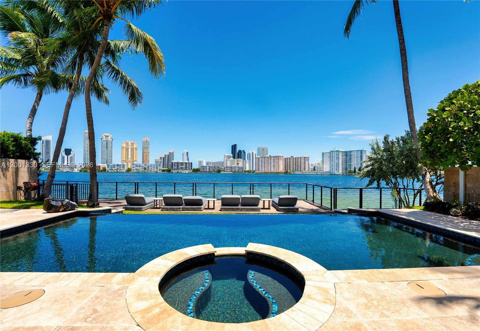 ISLAND ESTATES - Residential
